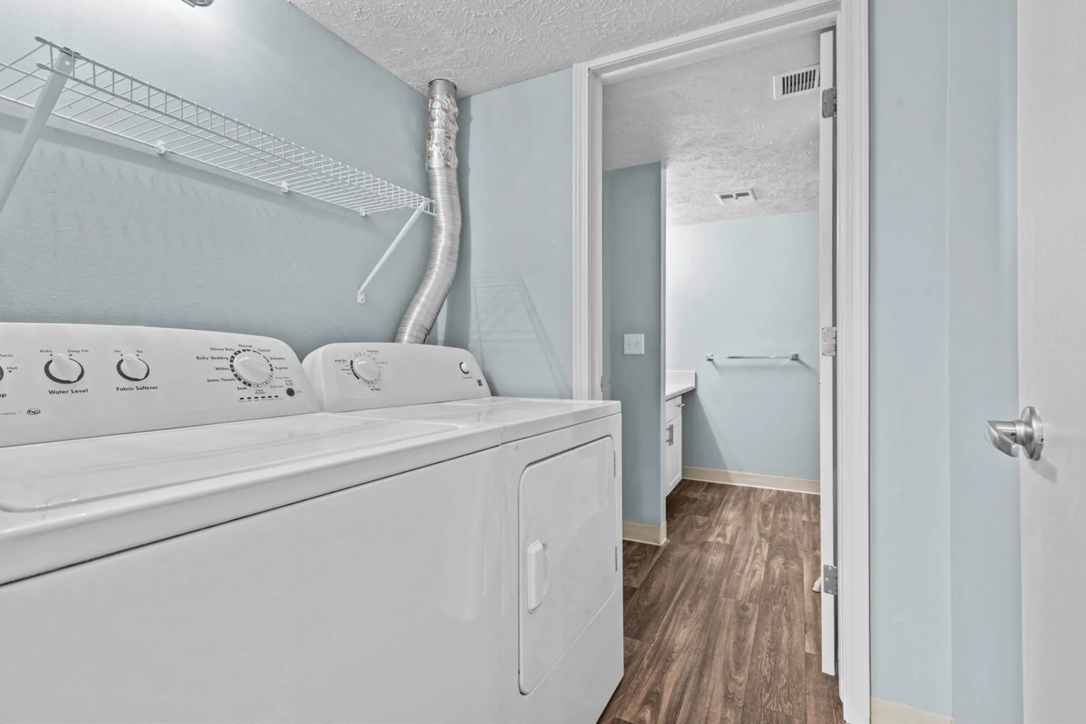 Fairfax Apartments Apartments Lansing, MI 48917