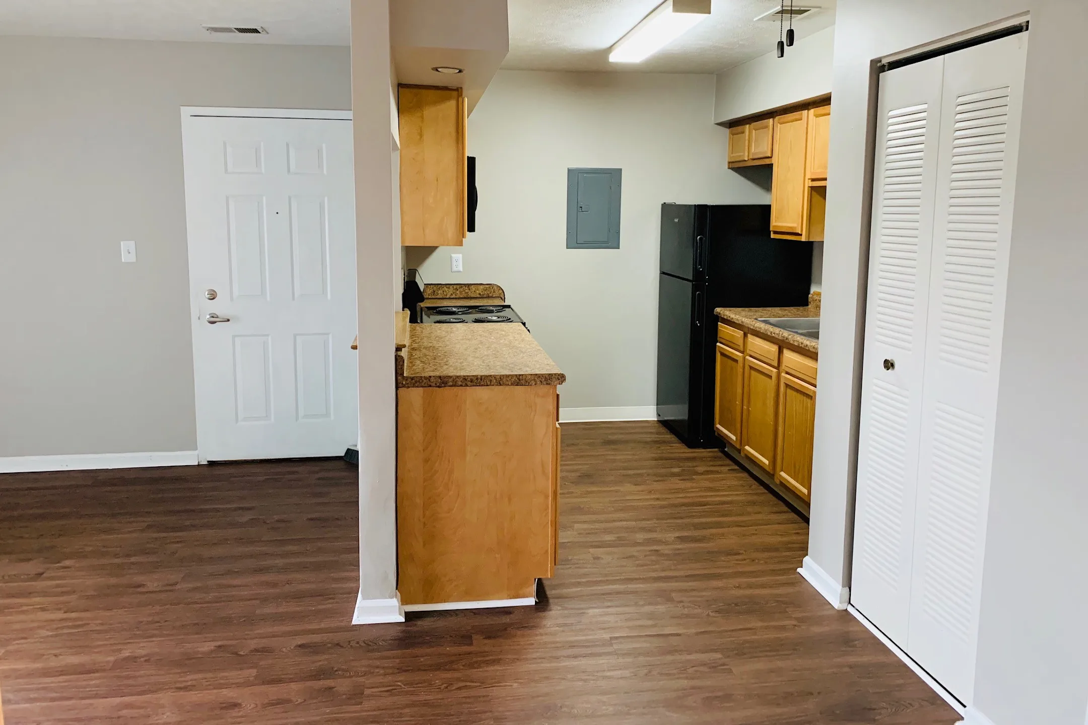 Courts of Colfax Apartments 600 N Colfax St Warsaw, IN Apartments