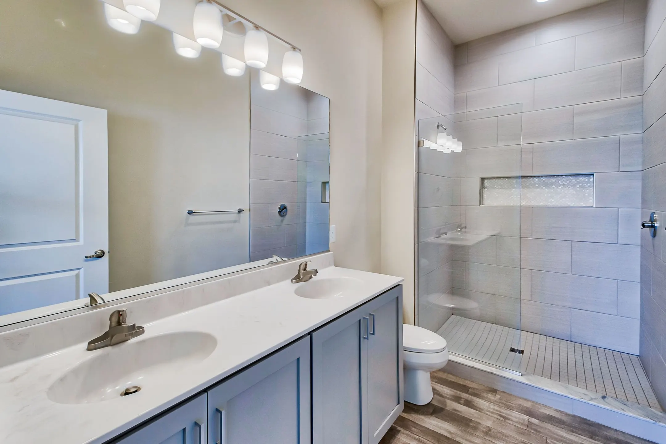 Oceans East Luxury Apartment Homes 9828 Seahawk Rd Berlin, MD