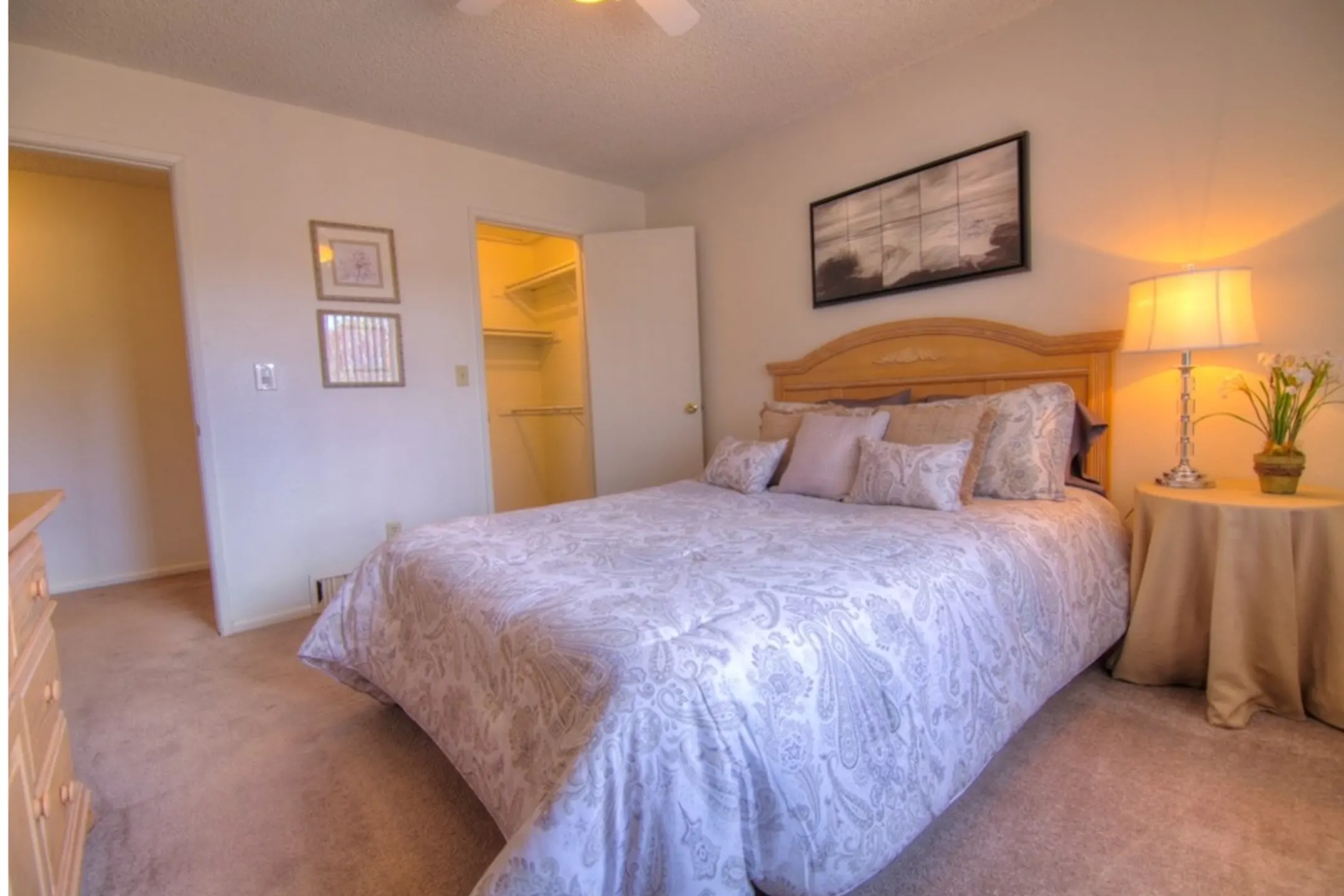 Bedroom - Country Club Terrace - Flagstaff, AZ