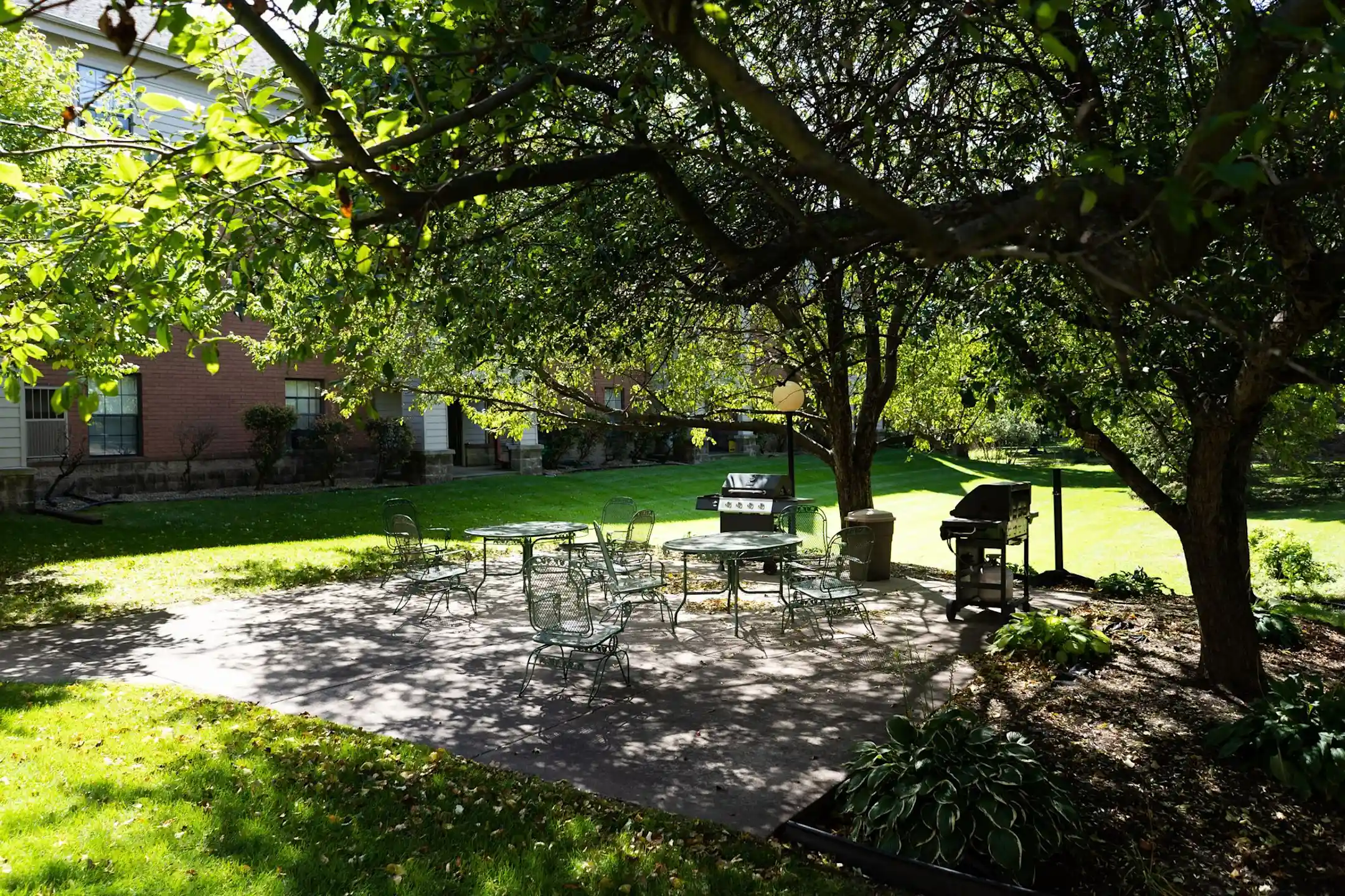 Heritage Park Apartments Chanhassen, MN 55317