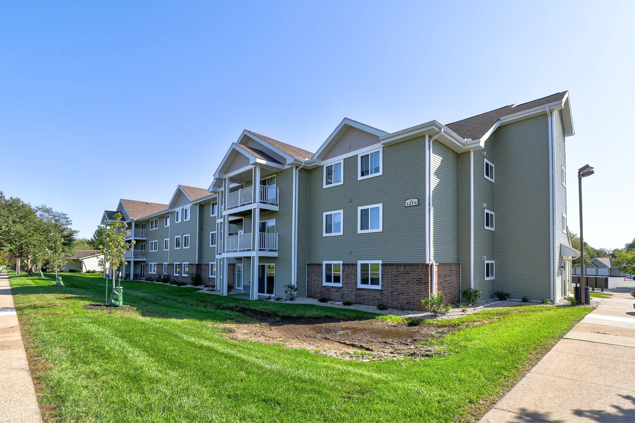 Cascade Falls Apartments Stoughton, WI 53589
