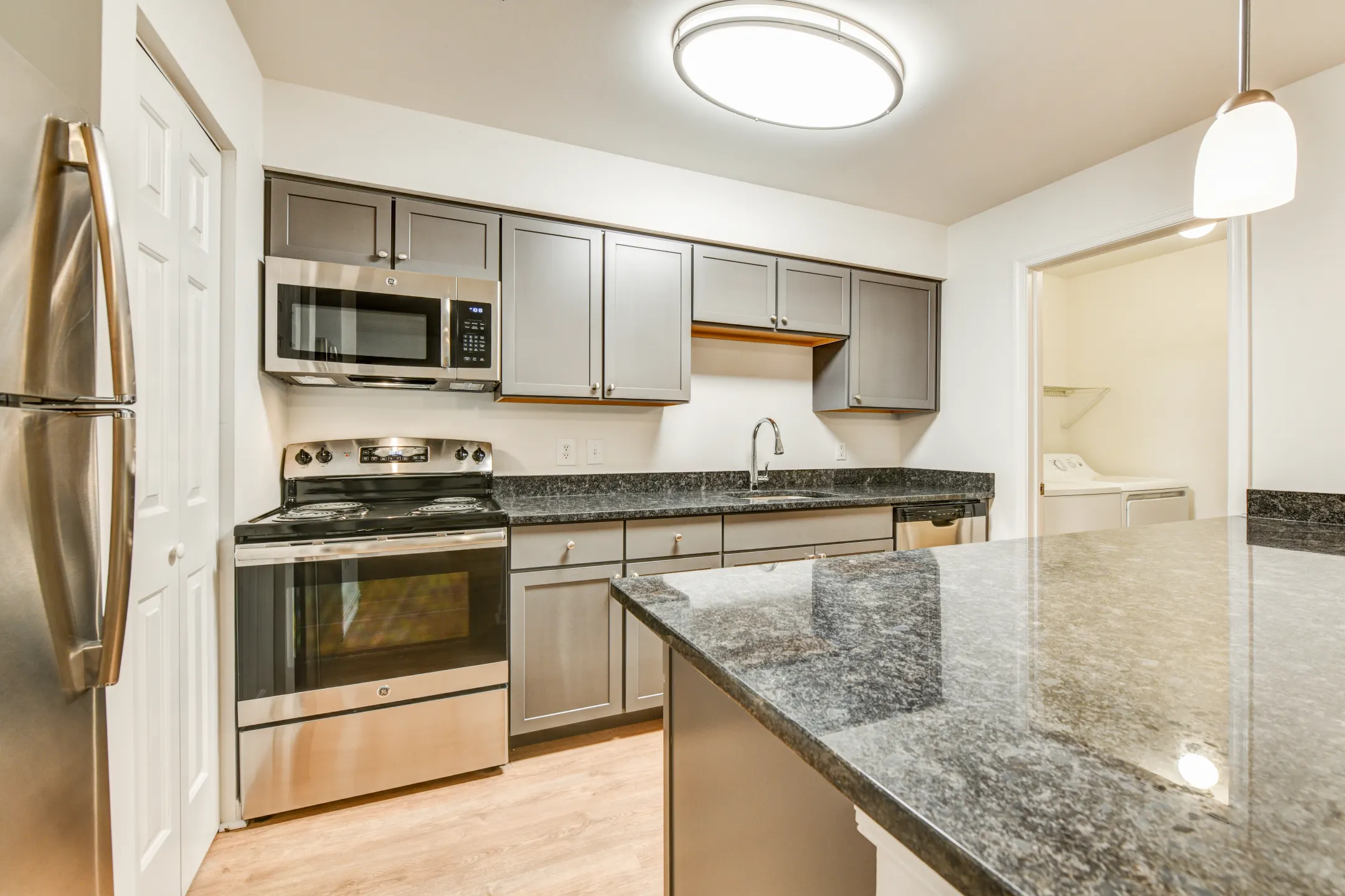 Kitchen - Westridge Gardens Luxury Rental Apartments - Phoenixville, PA