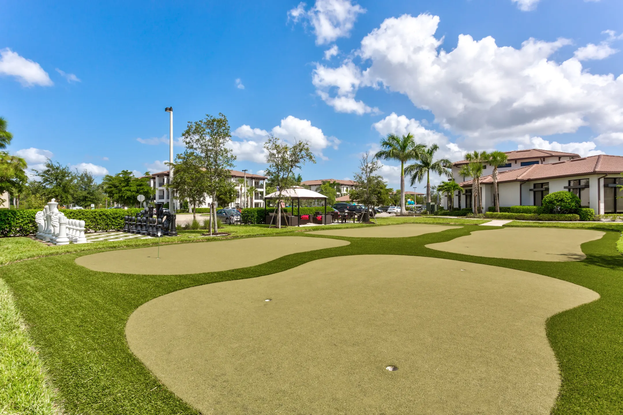 Golf - Channelside Contemporary Living Apartments - Fort Myers, FL