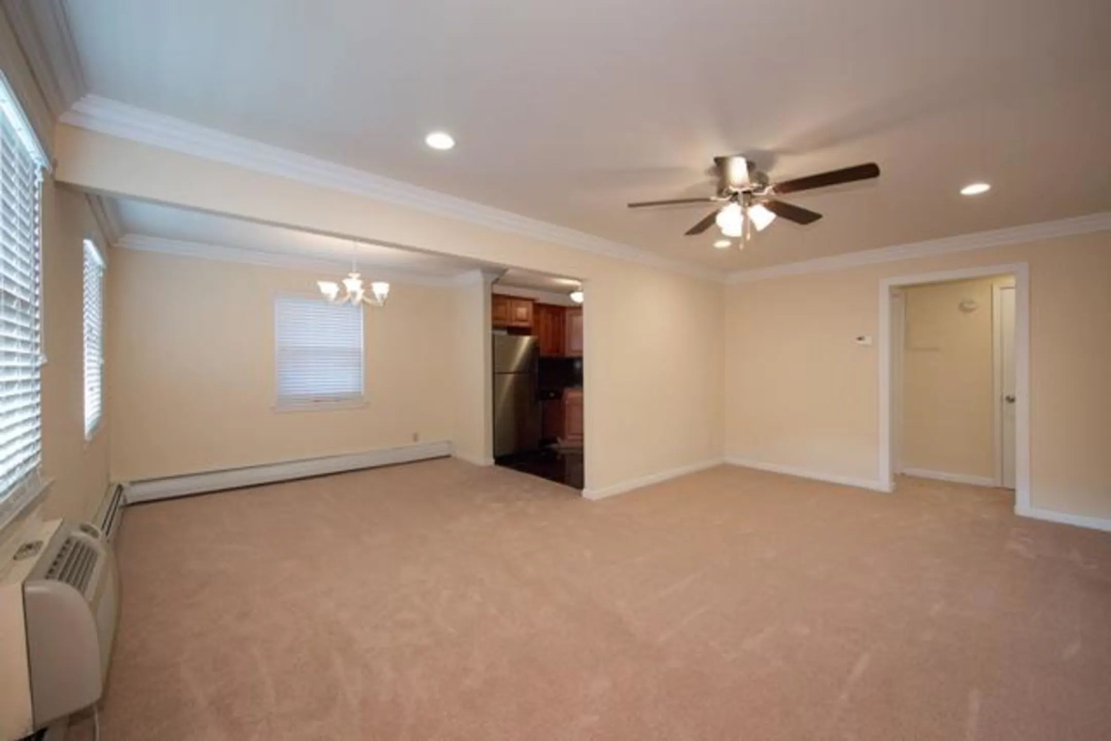 Fairfield Arms 80 S Clinton Ave Bay Shore, NY Apartments for Rent