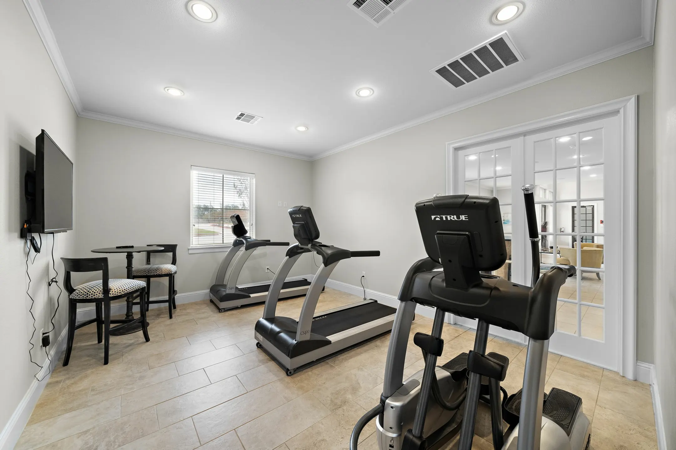 Fitness Weight Room - Harbor Shores - Conroe, TX