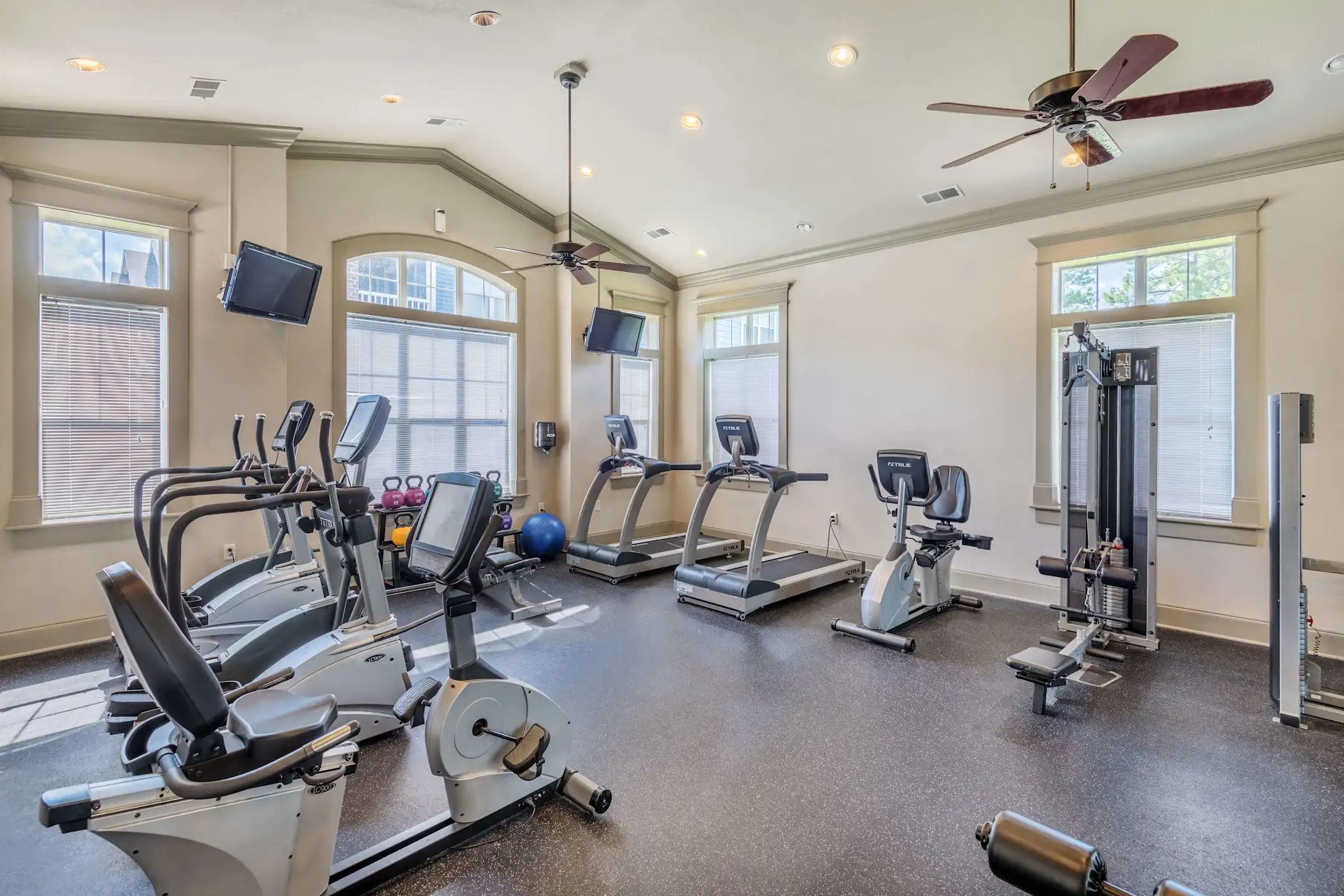 Vista Sands Apartments Summerville, SC 29483