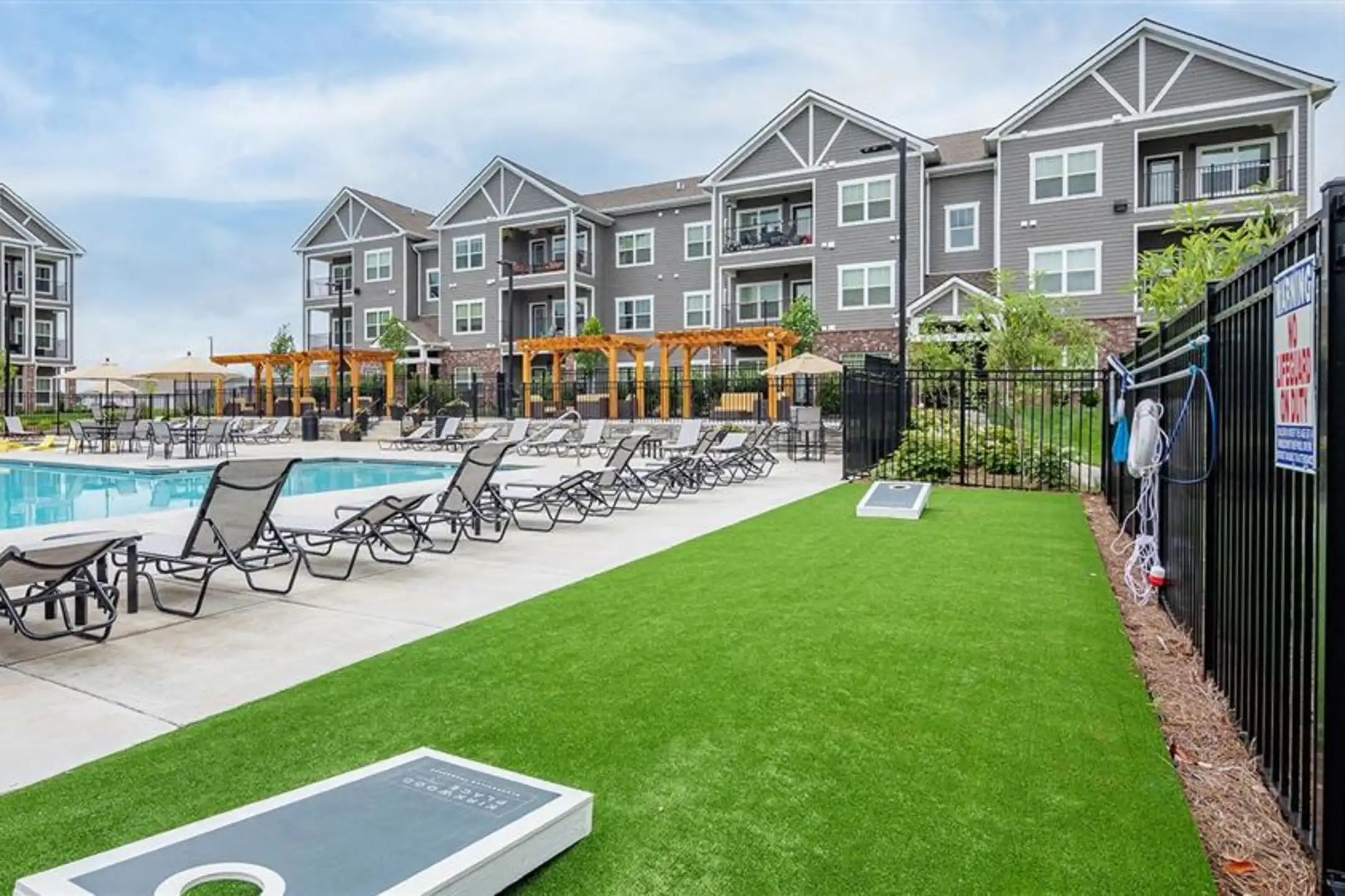 Kirkwood Place 2853 Dunlop Lane Clarksville, TN Apartments for Rent