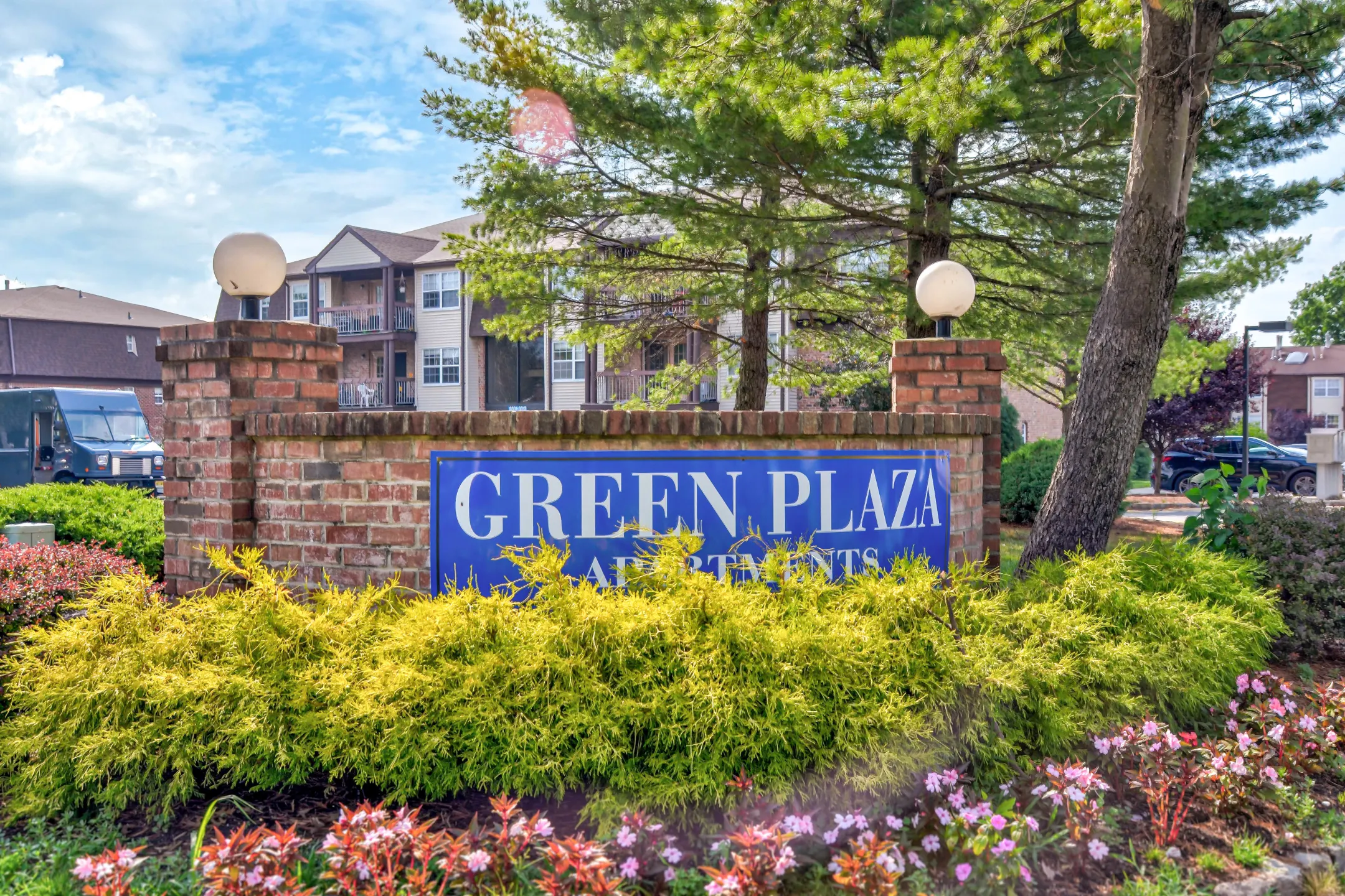 Green Plaza Apartments Iselin, NJ 08830