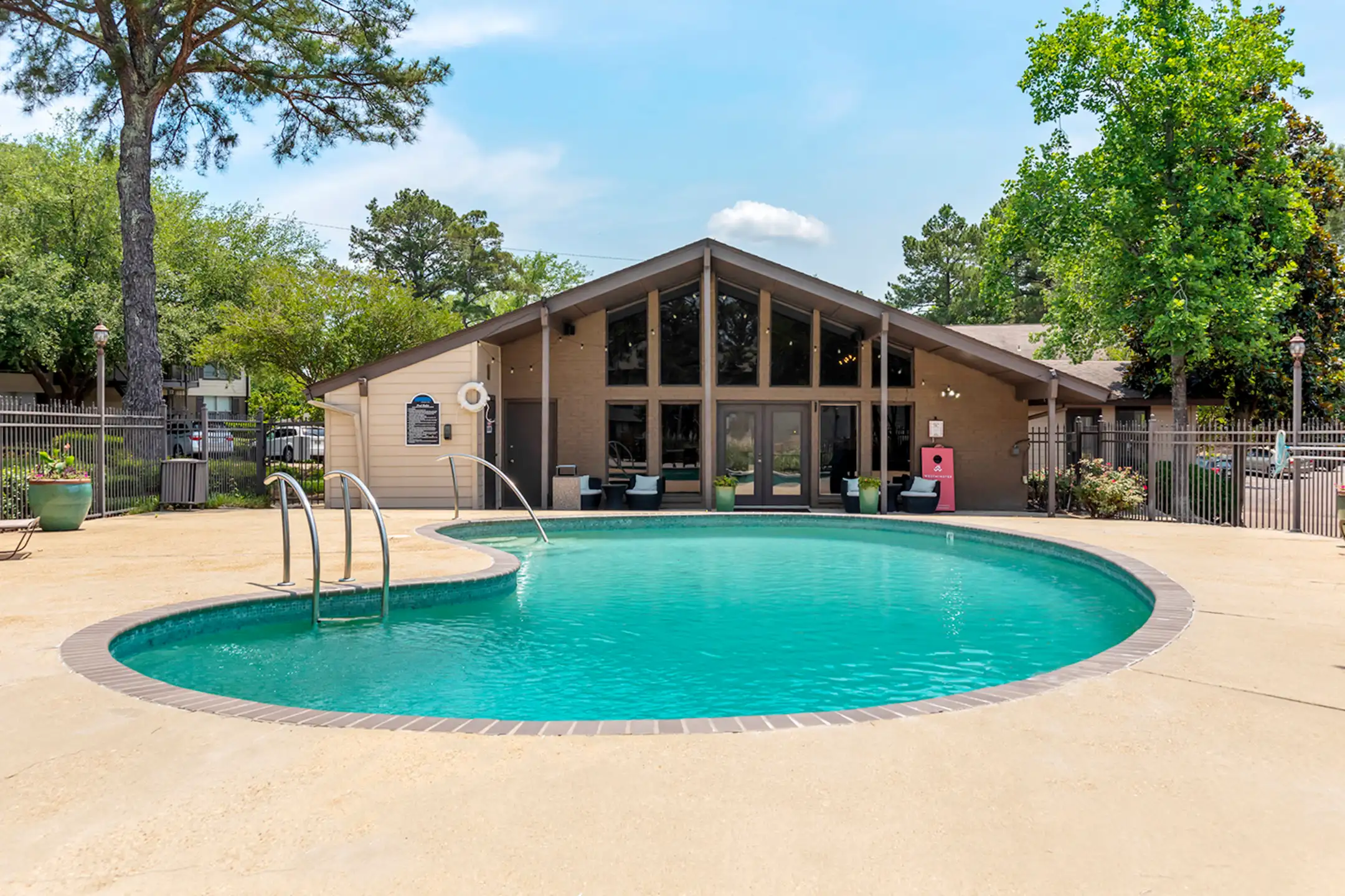 Lakeshore Landing 2144 Lakeshore Dr Ridgeland, MS Apartments for