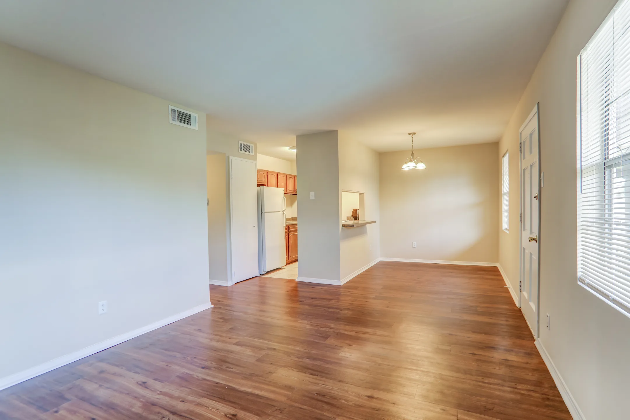 The Colonial Manor Apartments Apartments New Orleans, LA 70123