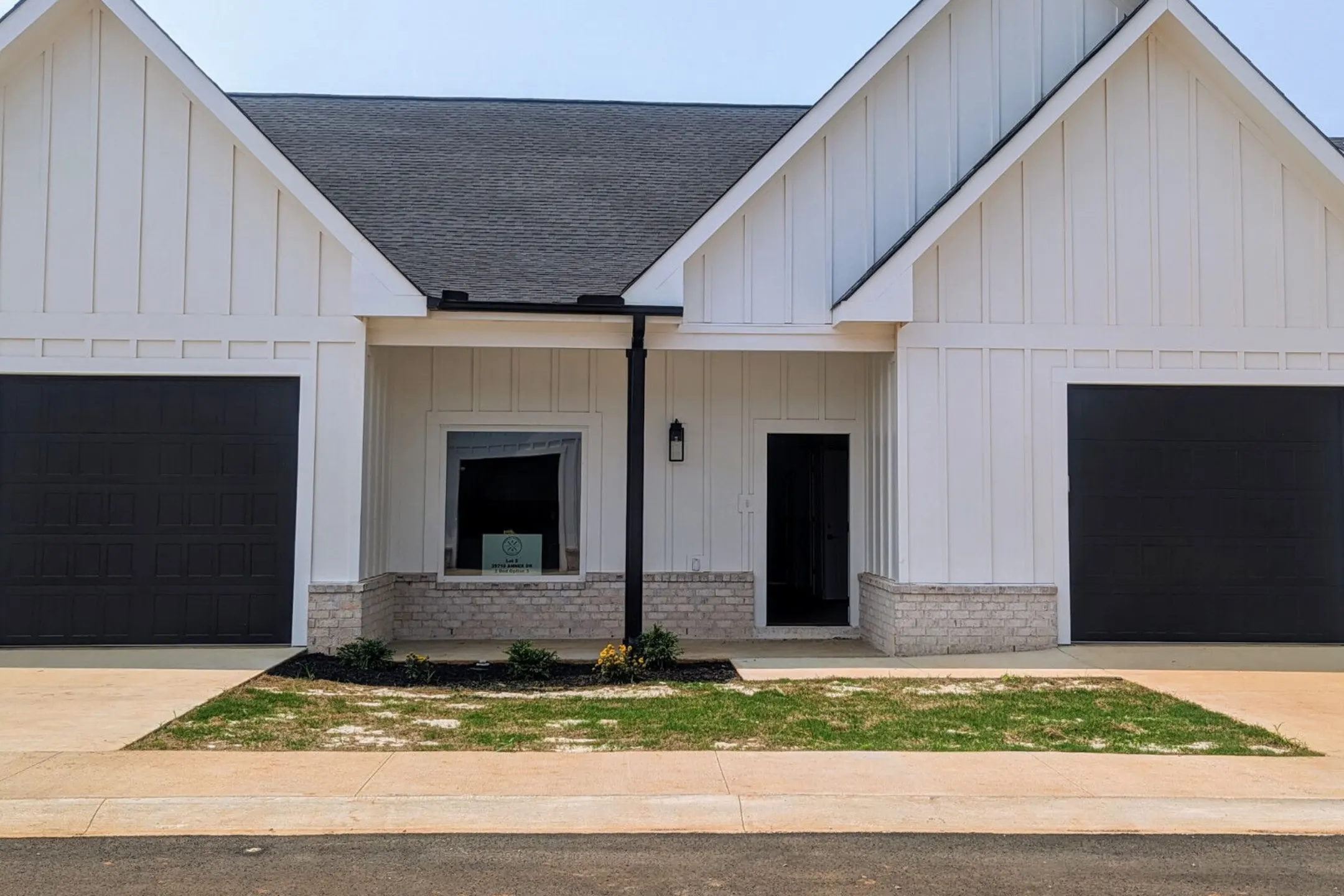 VILLAS AT CAPITAL TWENTY Apartments Madison, AL 35756