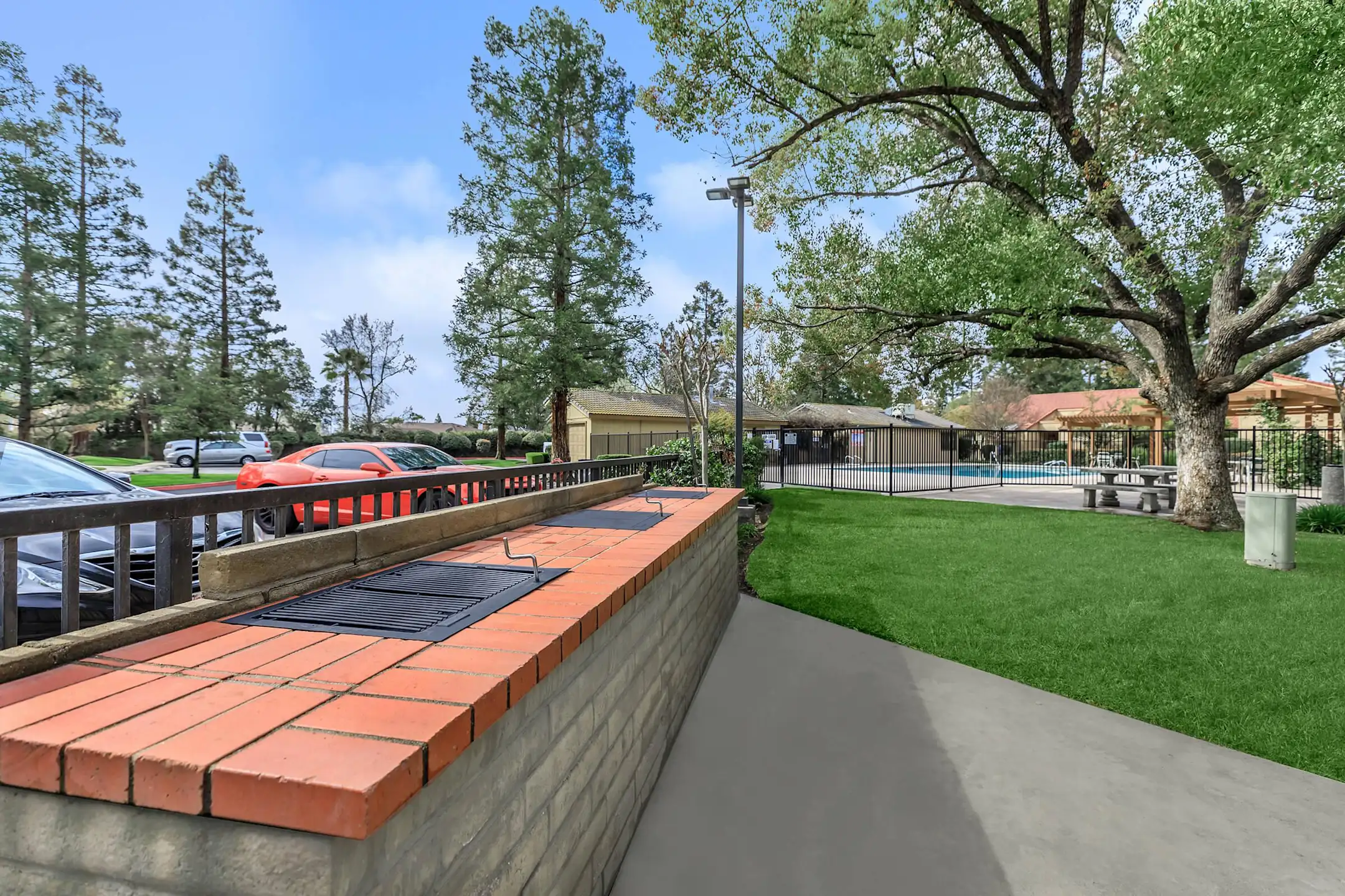 Pine Tree Village 6800 N Maple Ave Fresno, CA Apartments for Rent