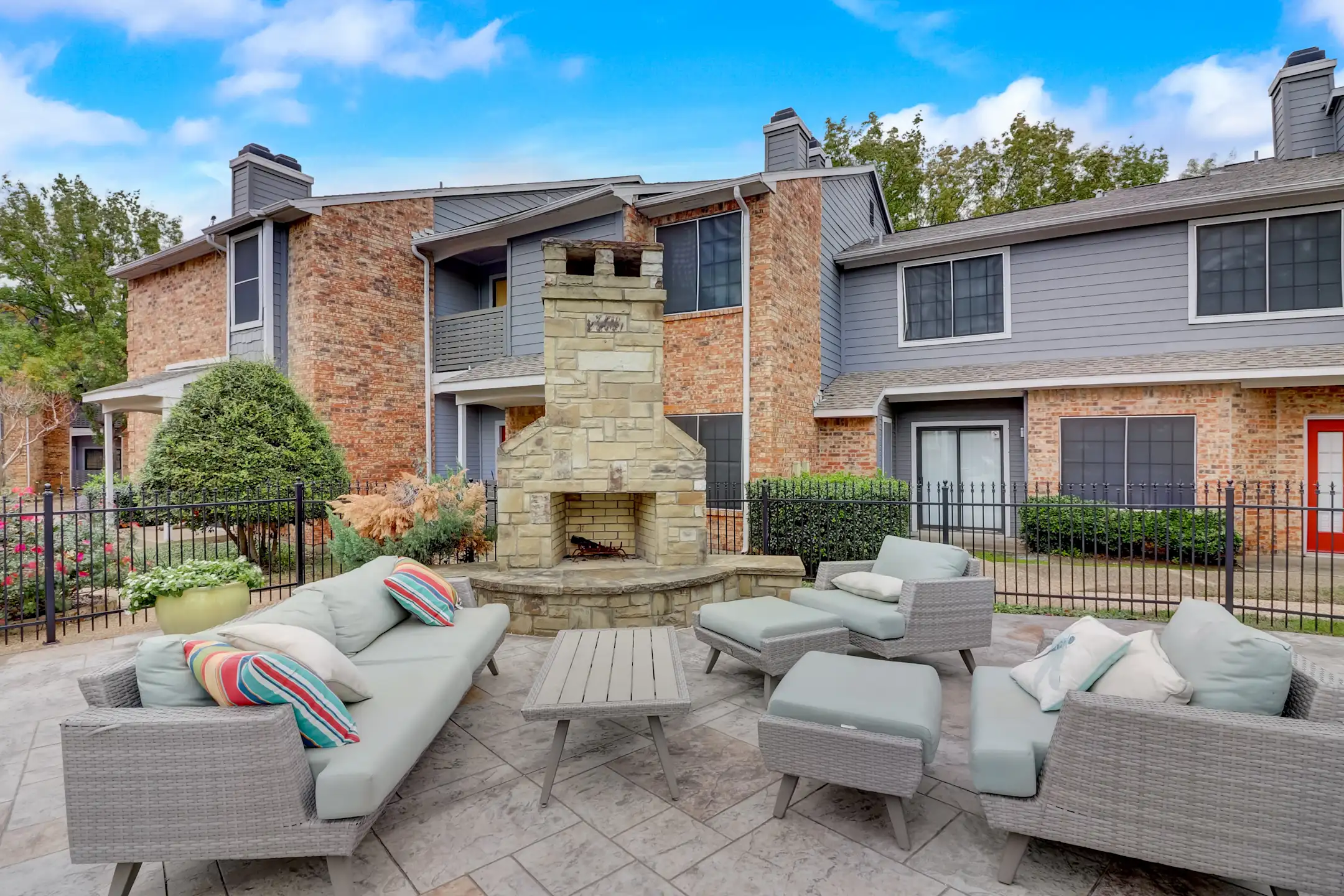 Patio / Deck - Avalon Villas - Irving, TX