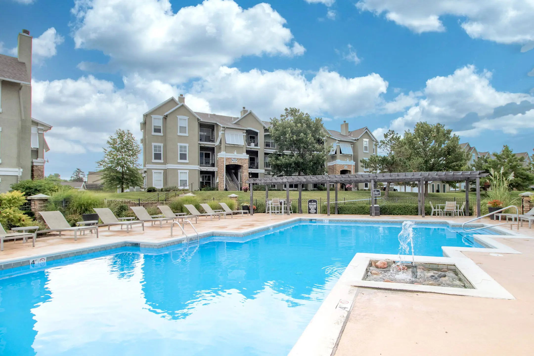 The Vintage At Zona Rosa 8811 Congress Avenue Kansas City, MO