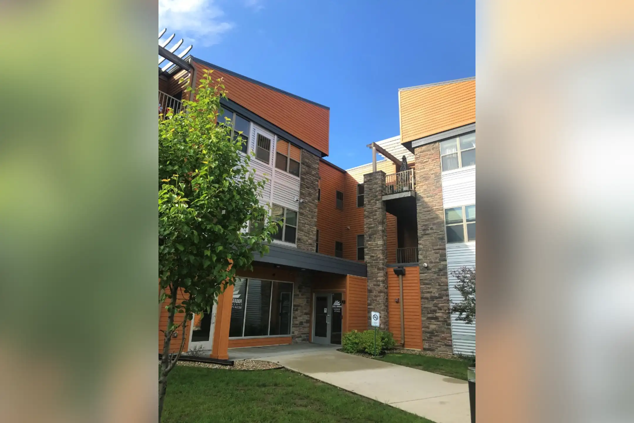 Eagle Harbor Apartments 1360 Macarthur Rd Madison, WI Apartments