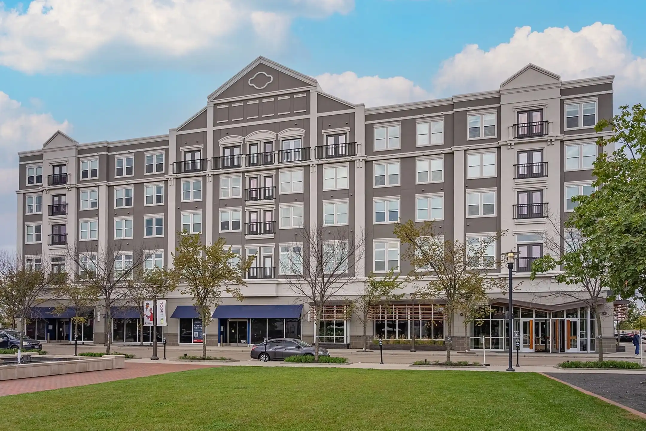 Building - Liberty Center Apartments - Liberty Township, OH
