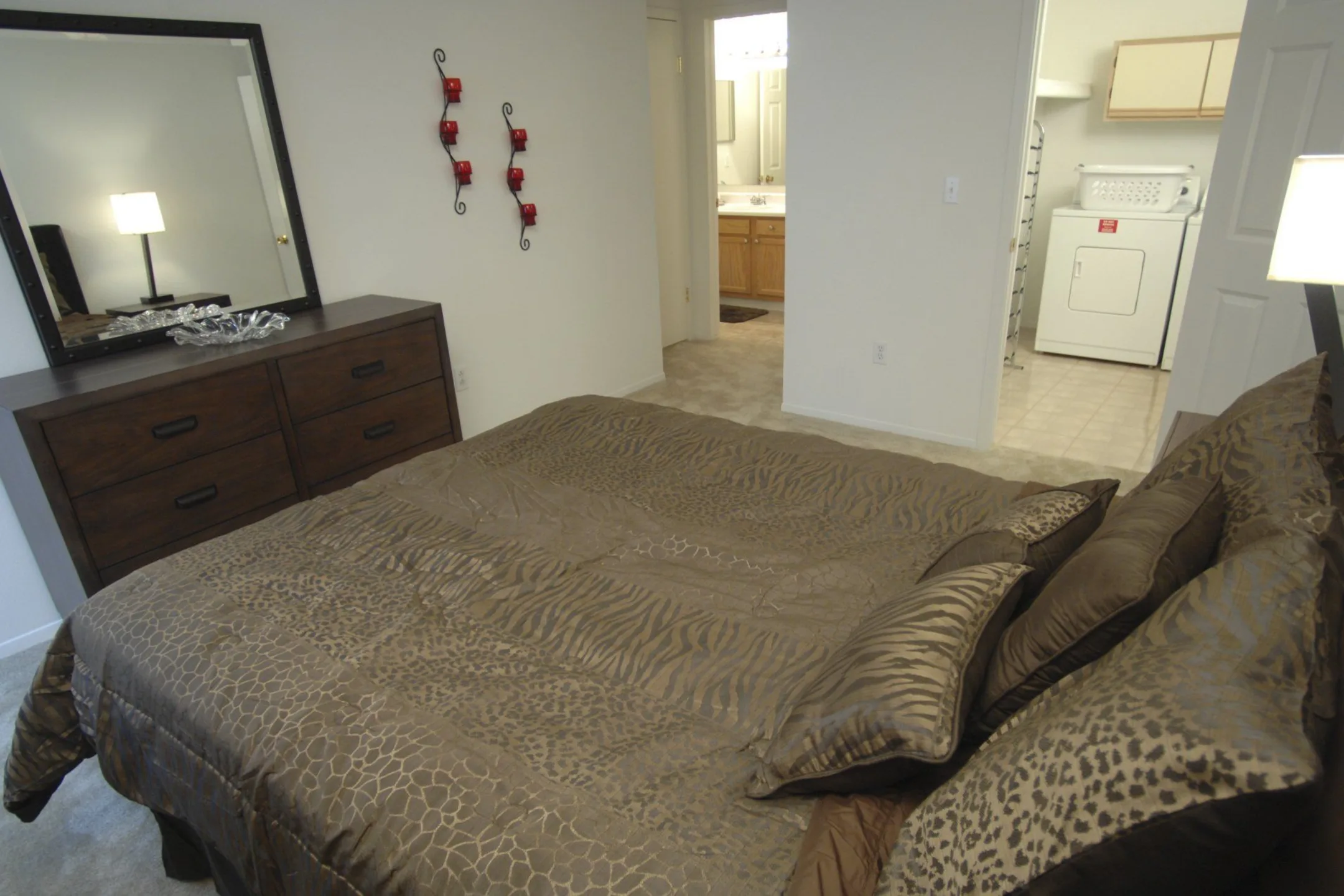 Grand Oaks Apartments Apartments Grand Blanc, MI 48439