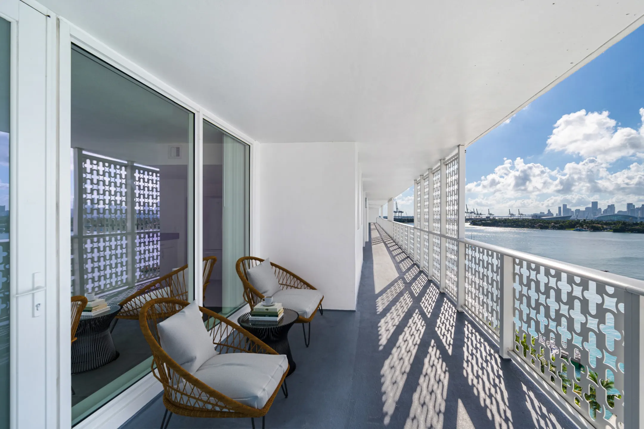 Patio / Deck - Southgate Towers - Miami Beach, FL