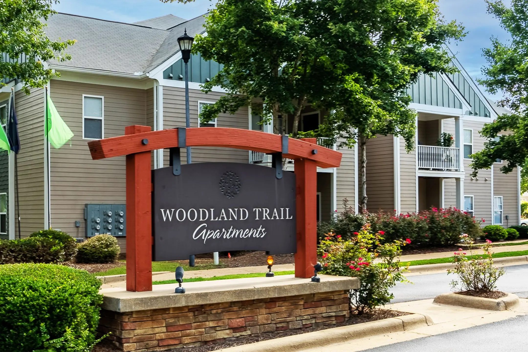 Woodland Trail Apartments 140 North Davis Rd Lagrange, GA for Rent
