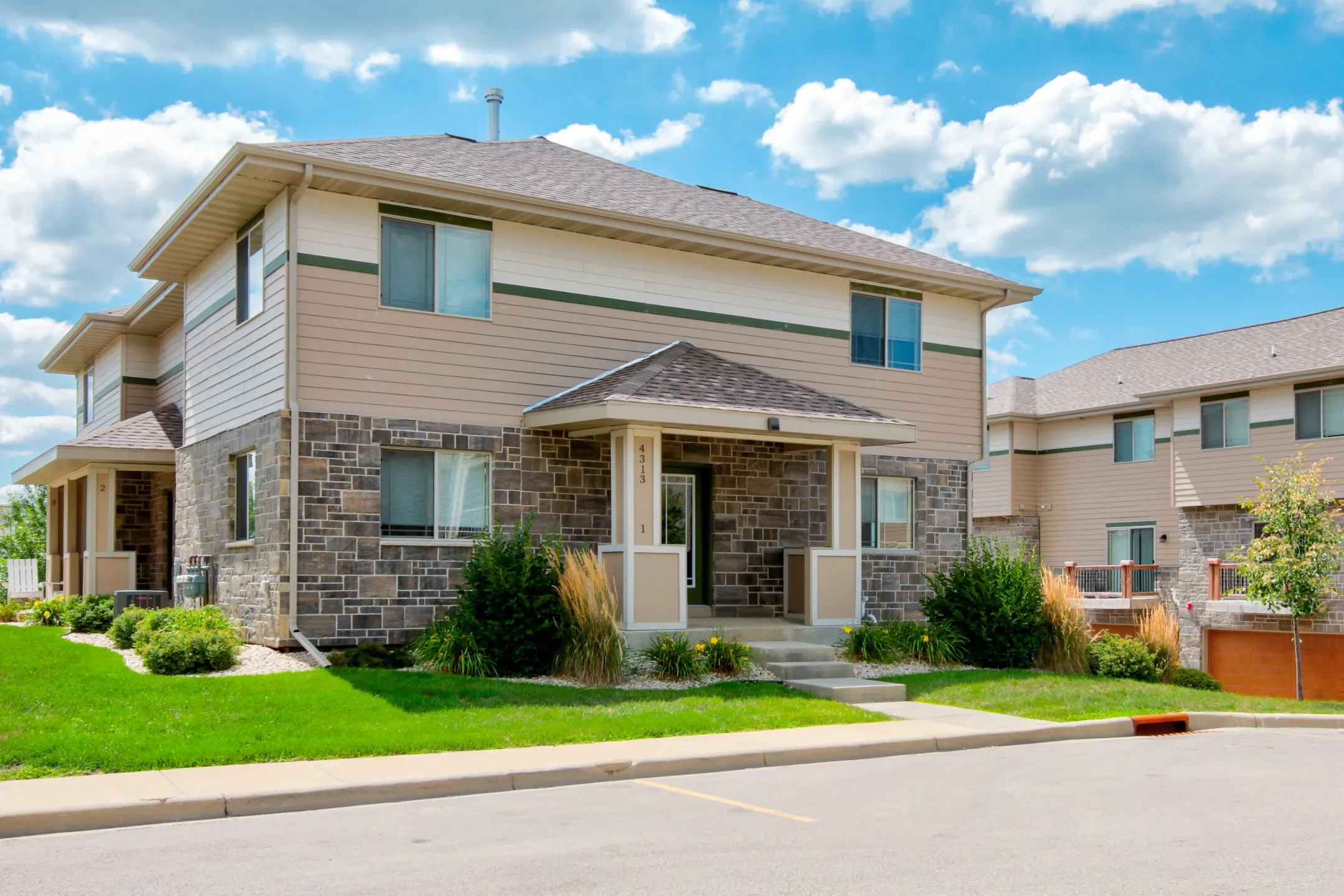 North Towne Homes Apartments Windsor, WI 53598