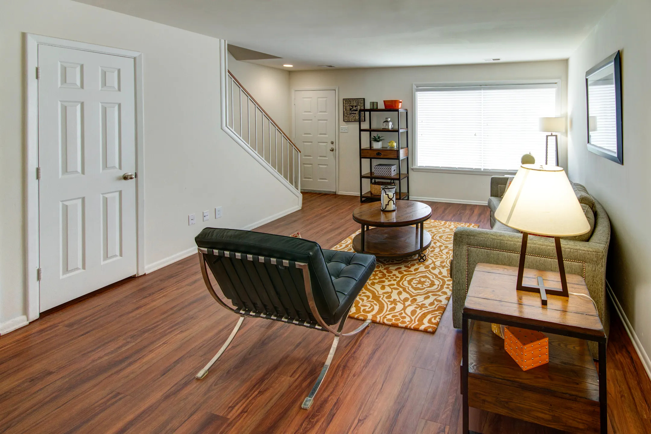 Woods of Castleton 8281 Clearvista Pkwy Indianapolis, IN Apartments