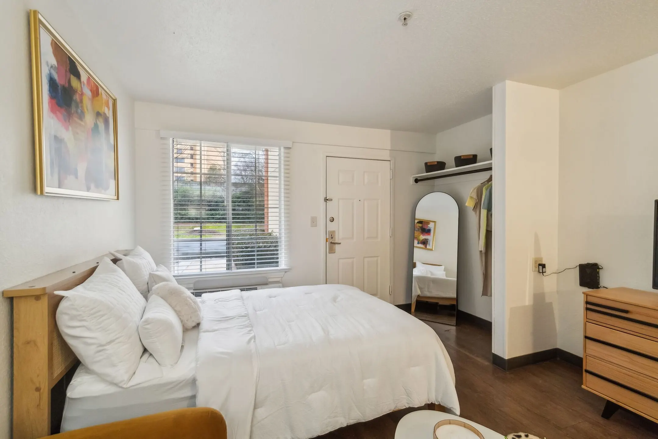 Vivo Living Arbor View 710 Yorkmont Road Charlotte, NC Apartments