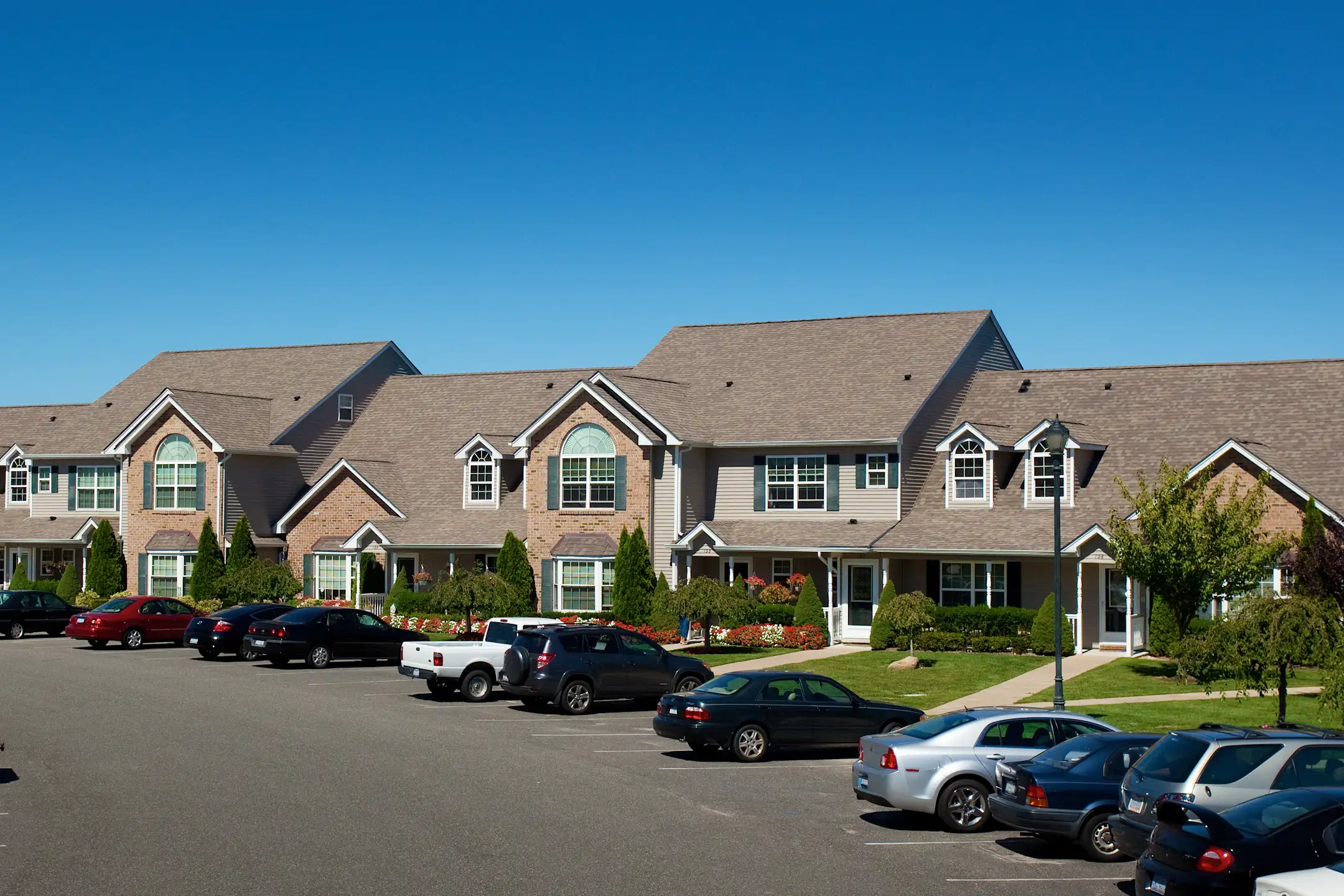 Fairfield Knolls South 174 Pineview Ln Coram, NY Apartments for