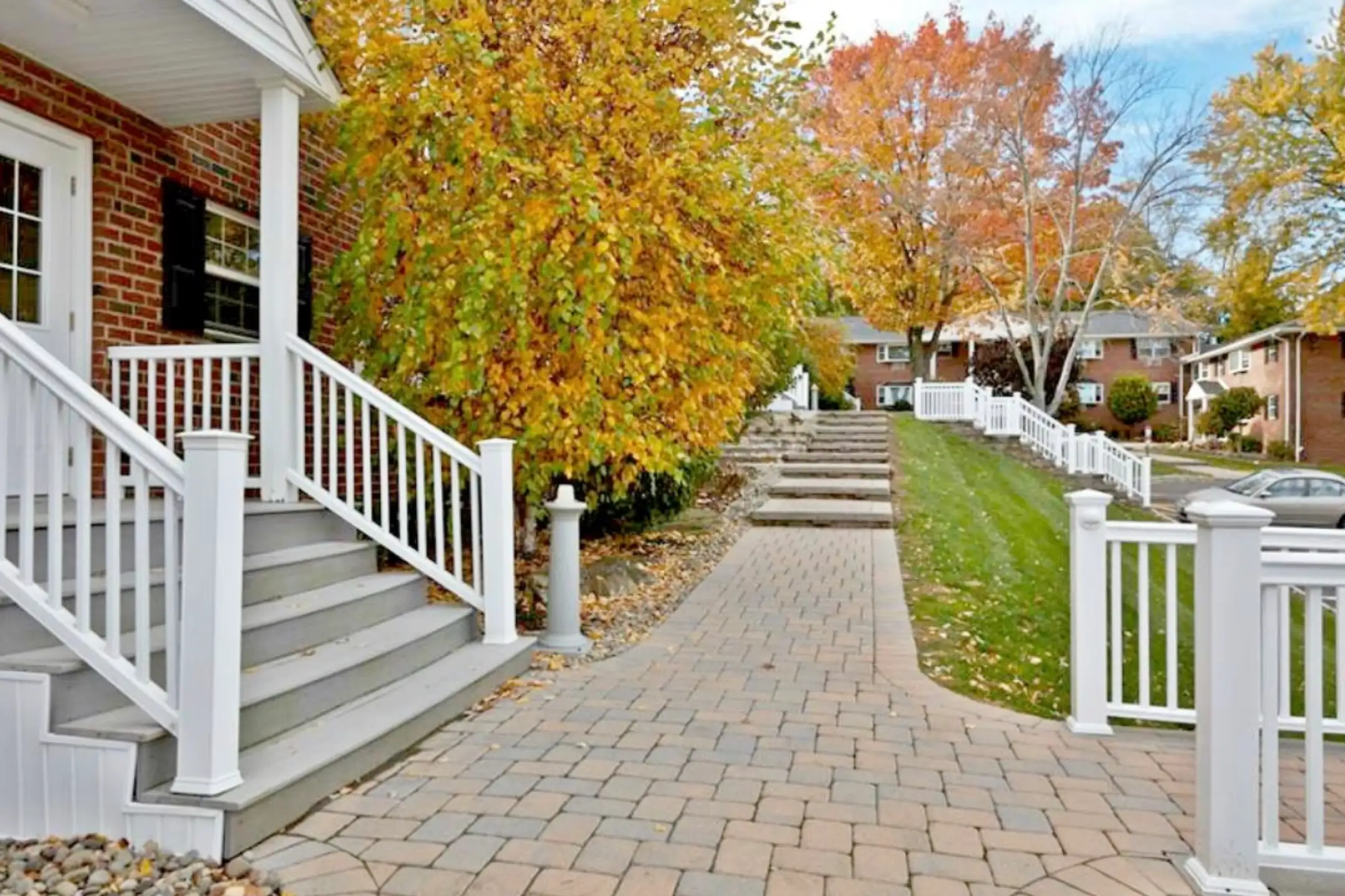 Tor View Village Apartments 1 Kensington Cir Garnerville, NY