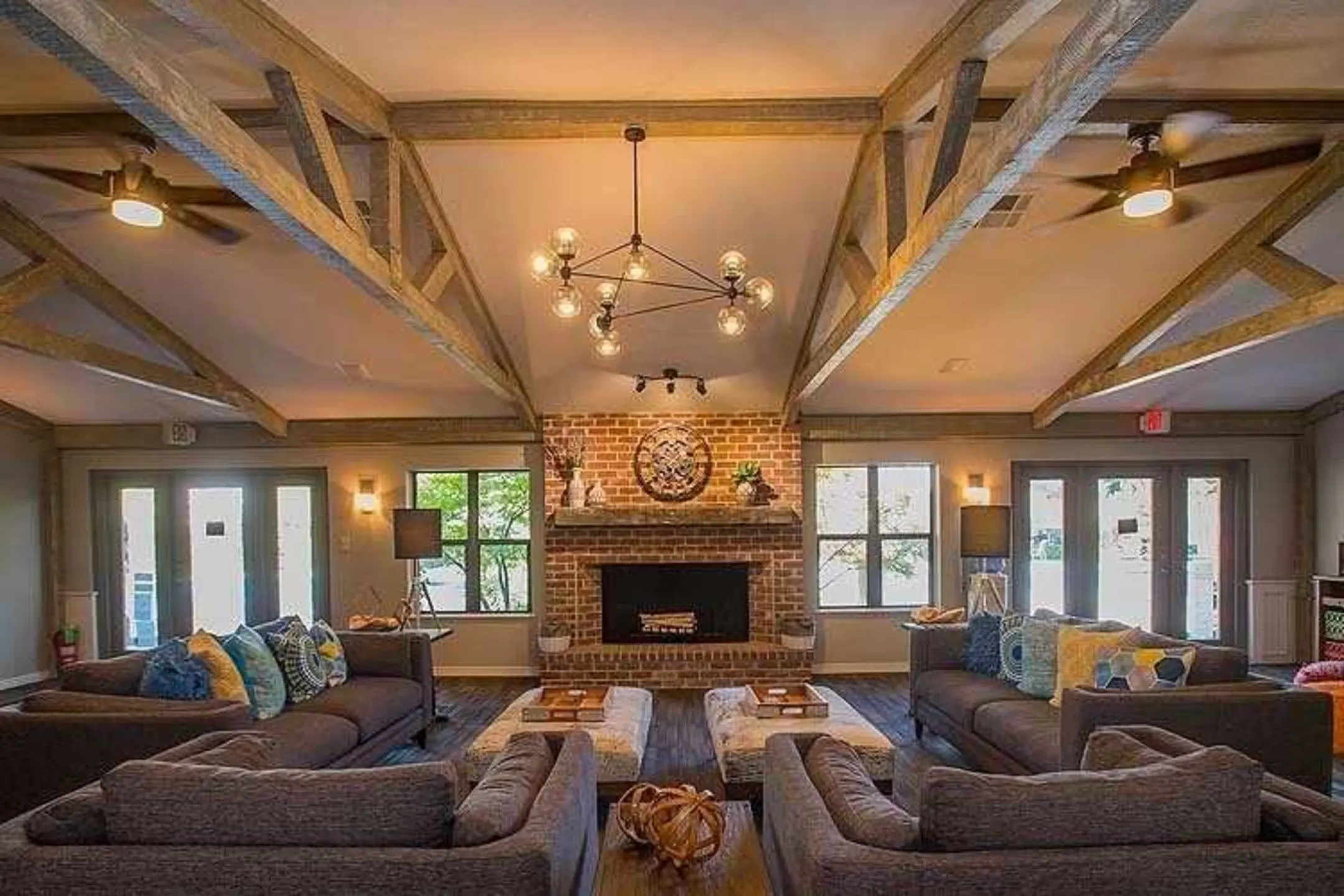 Living Room - The Barrington - Tulsa, OK