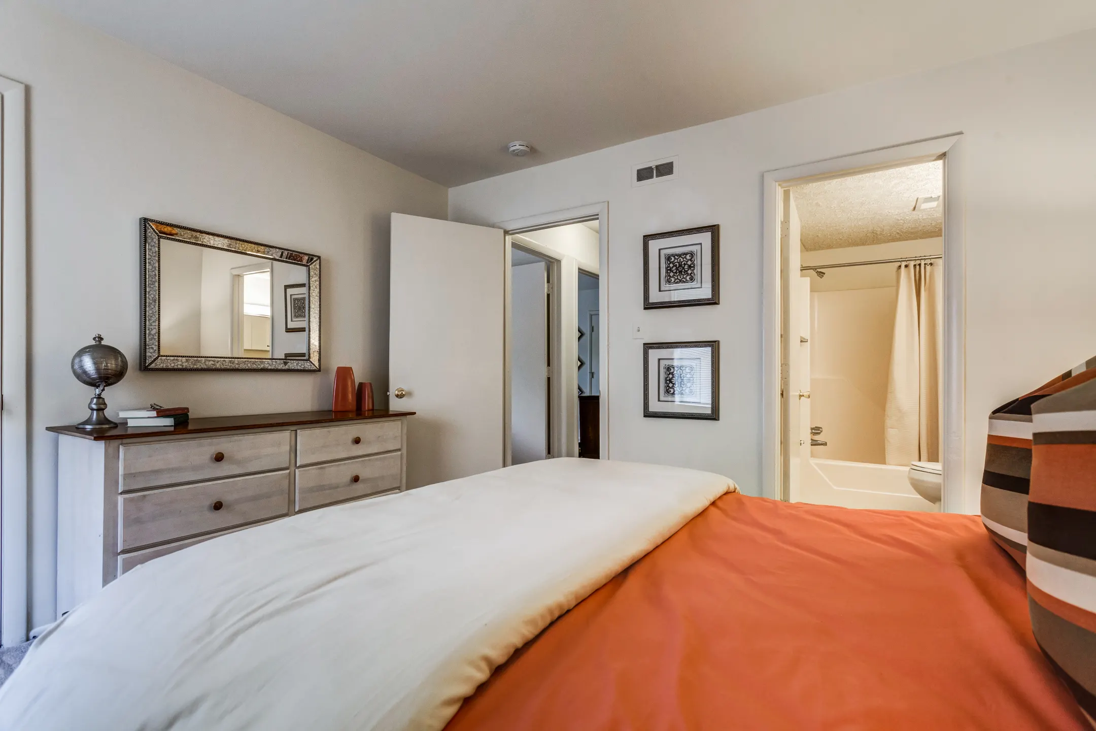 Bedroom - Forestbrook Apartments - Lynchburg, VA