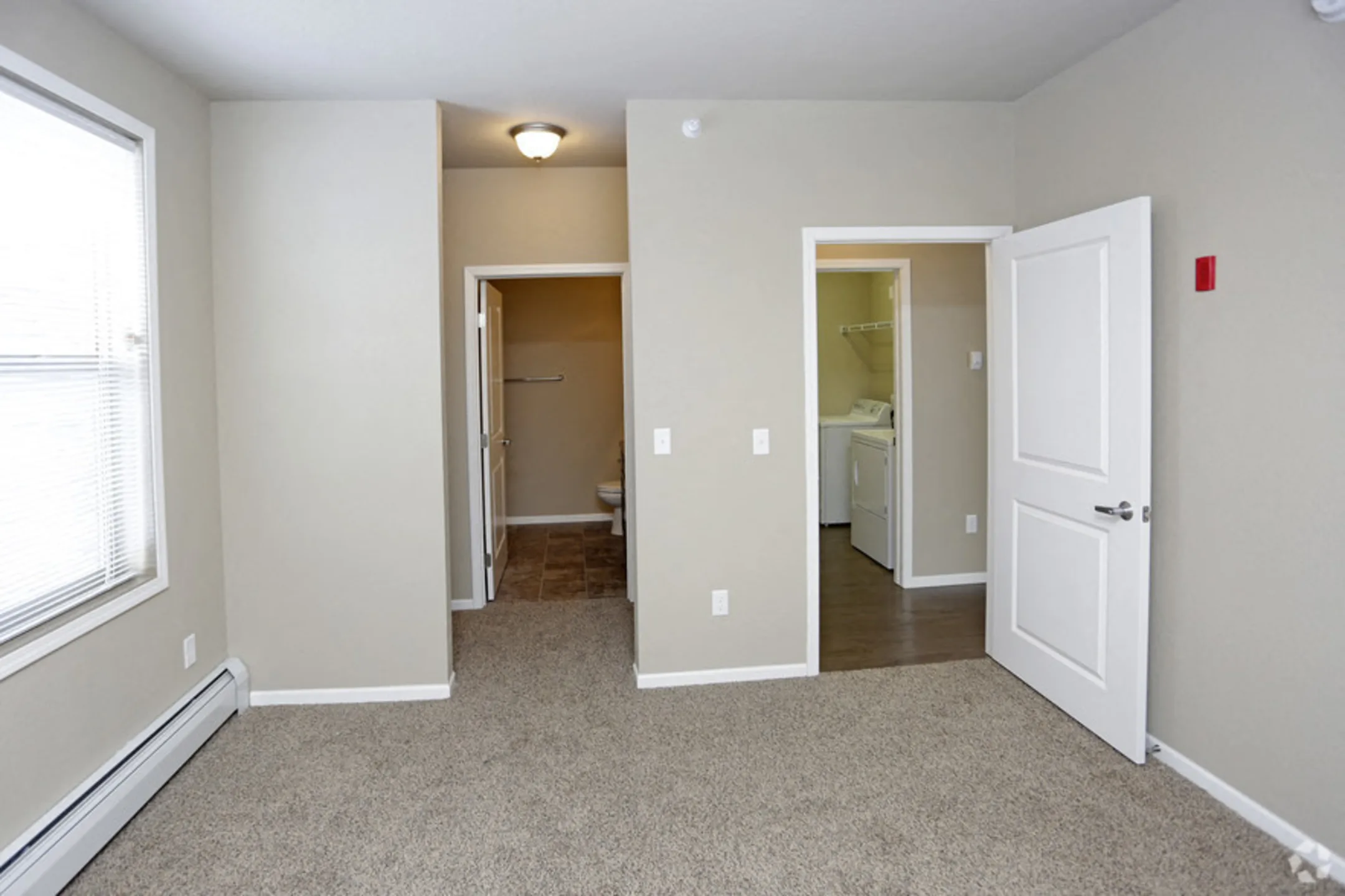 Brookledge Apartments Watford City, ND 58854