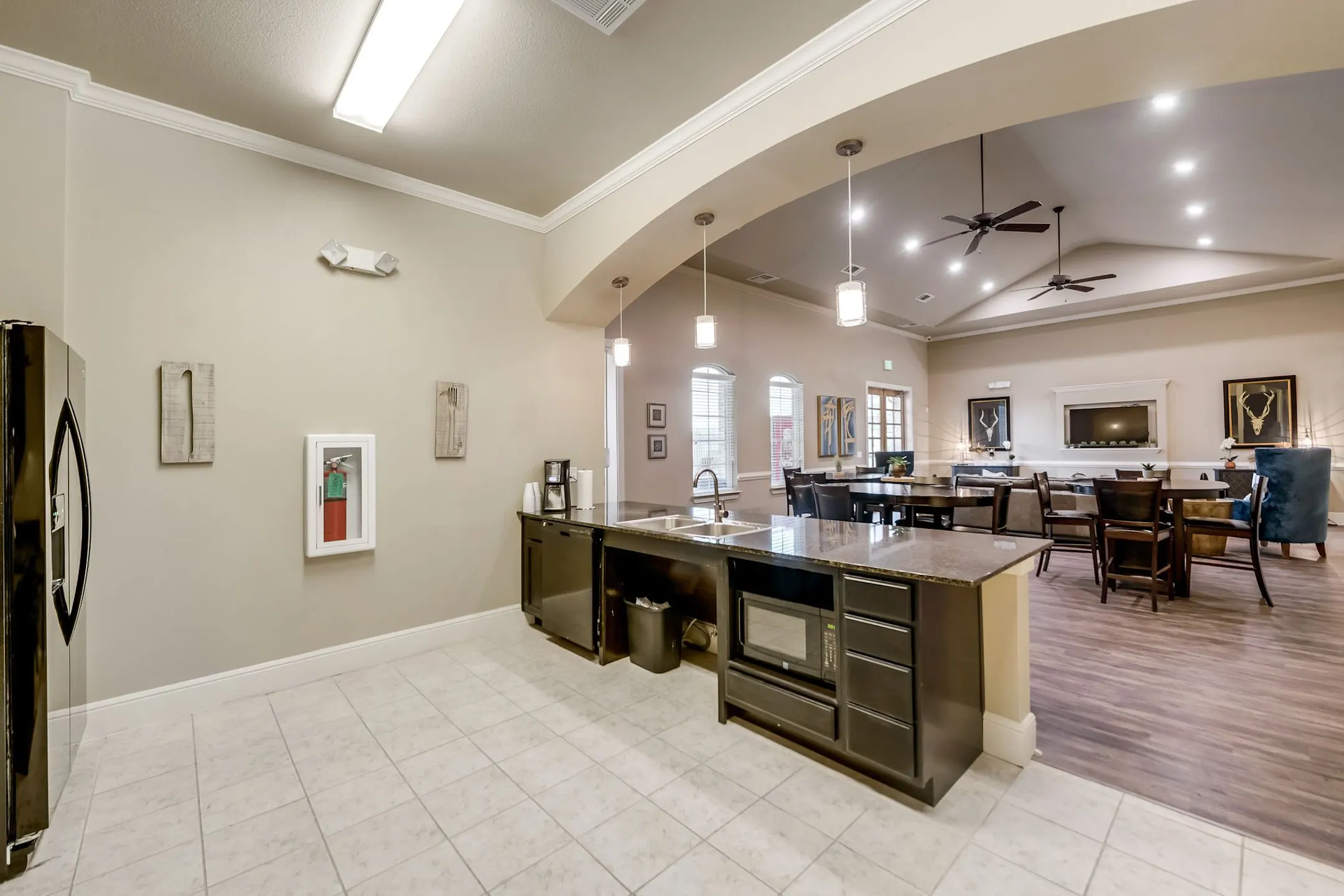 Majors Place Apartment Homes 2410 W Jack Finney Blvd Greenville, TX