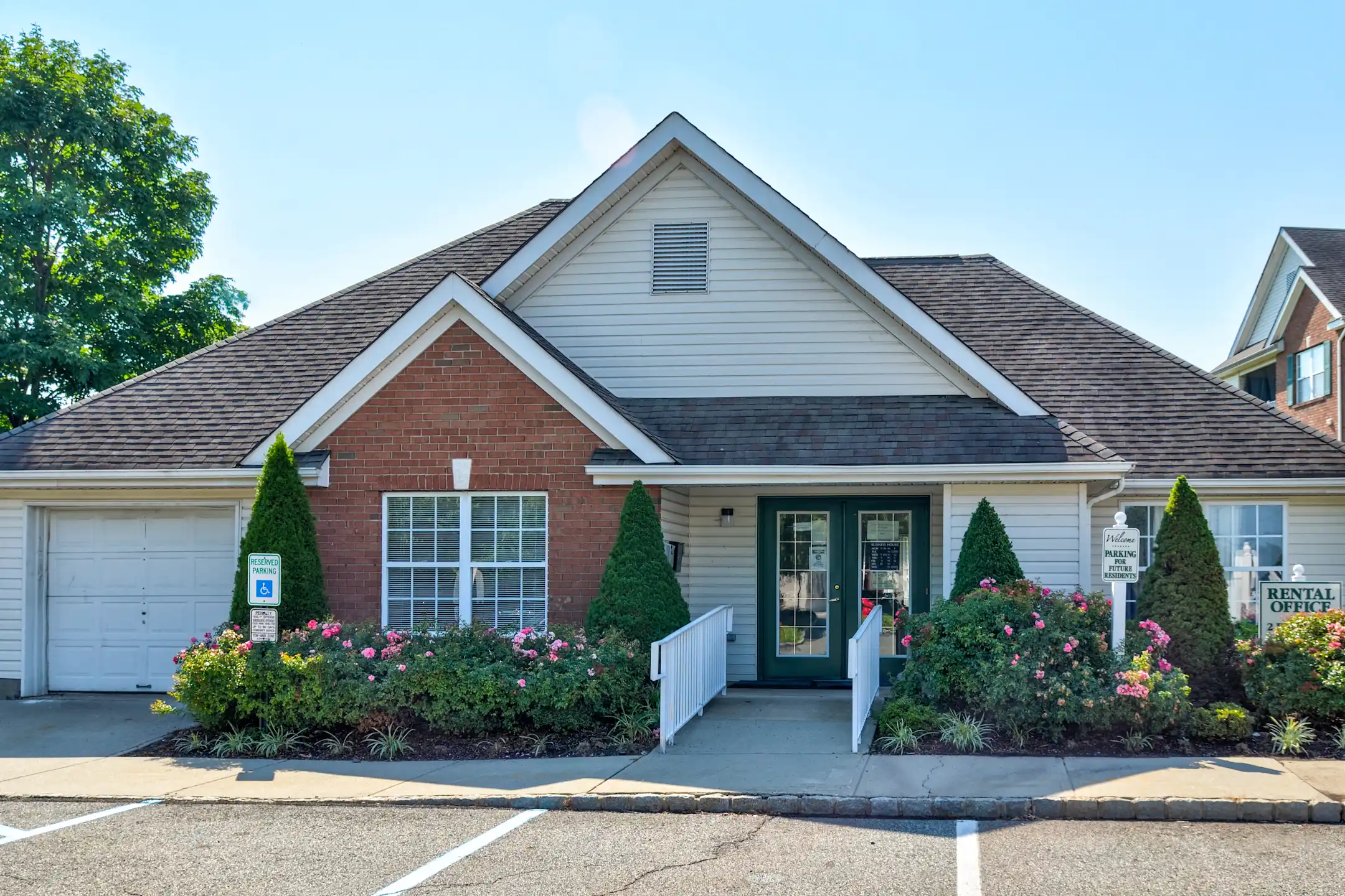 Meridian Terrace/Meridian Square Apartments Carteret, NJ 07008