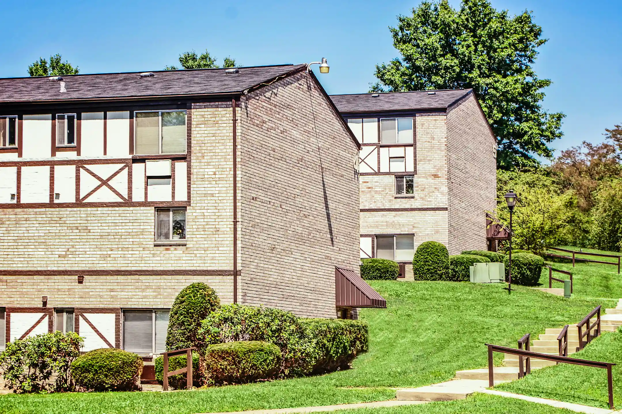 Stonehenge Apartments 200 Primrose Ln Natrona Heights, PA