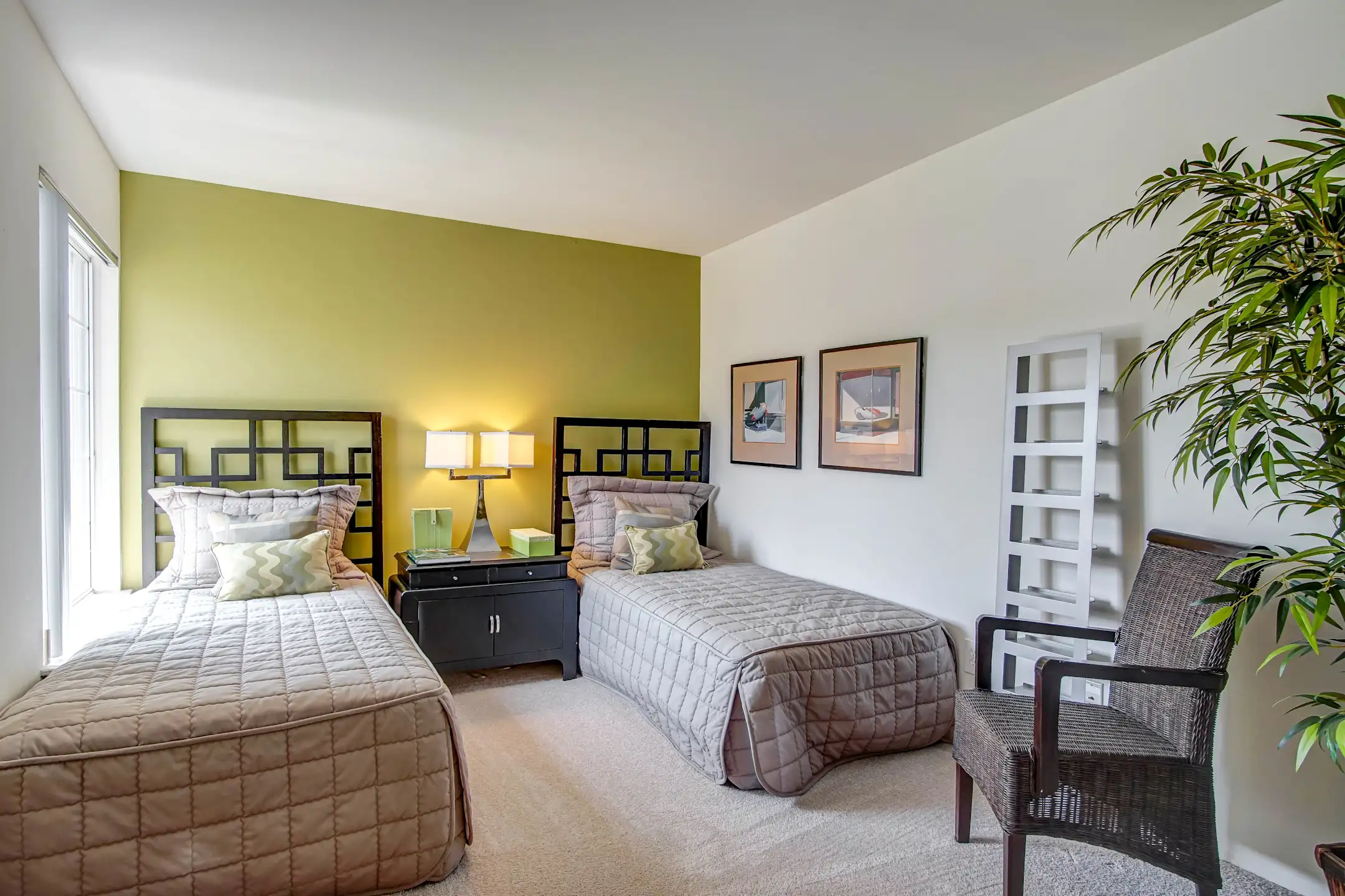 Aldingbrooke Apartments and Townhomes Apartments West Bloomfield, MI