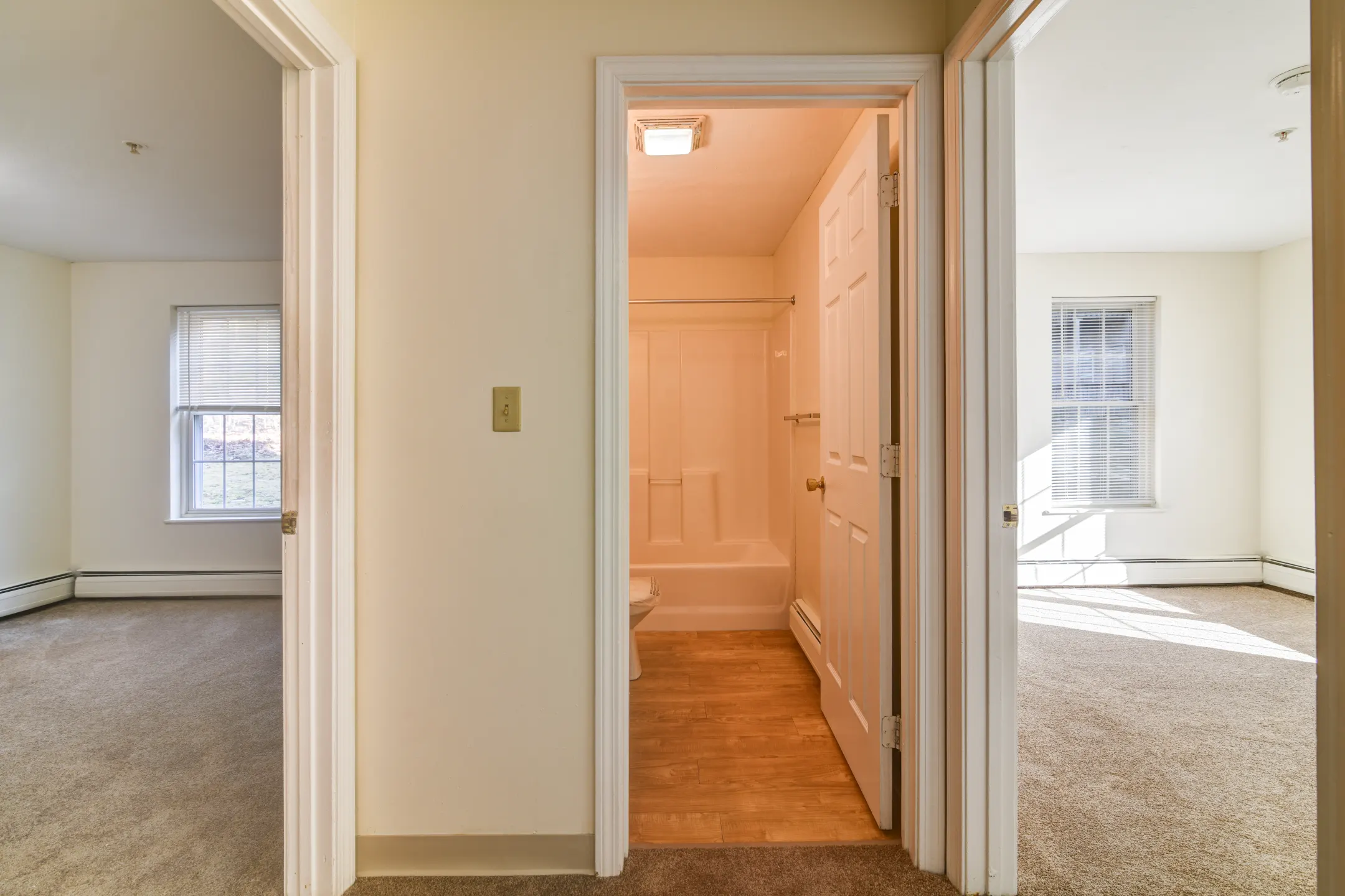 The Residences at Summit Pointe Apartments Manchester, NH 03104