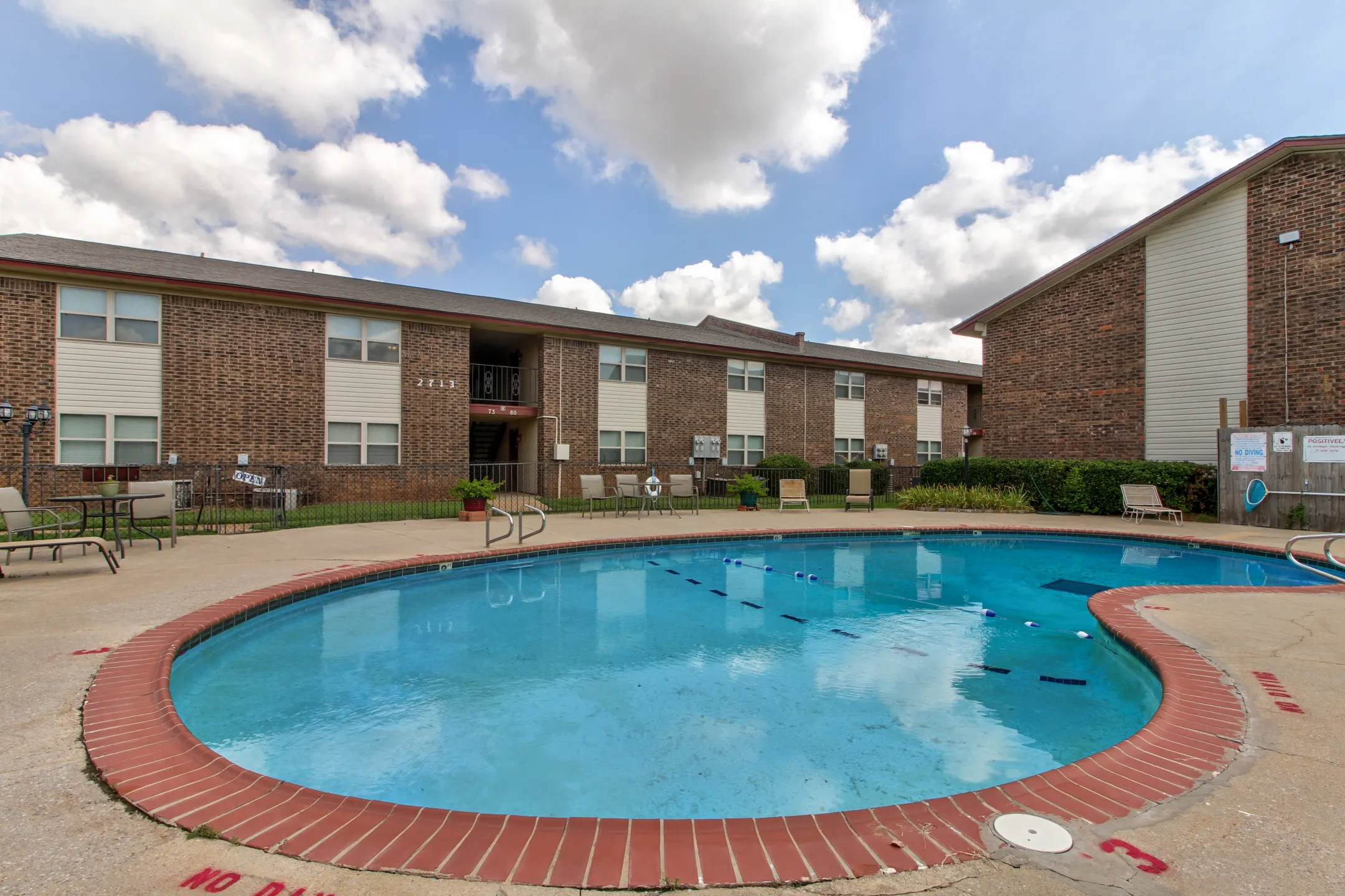 Pool - Casady Apartments - Oklahoma City, OK