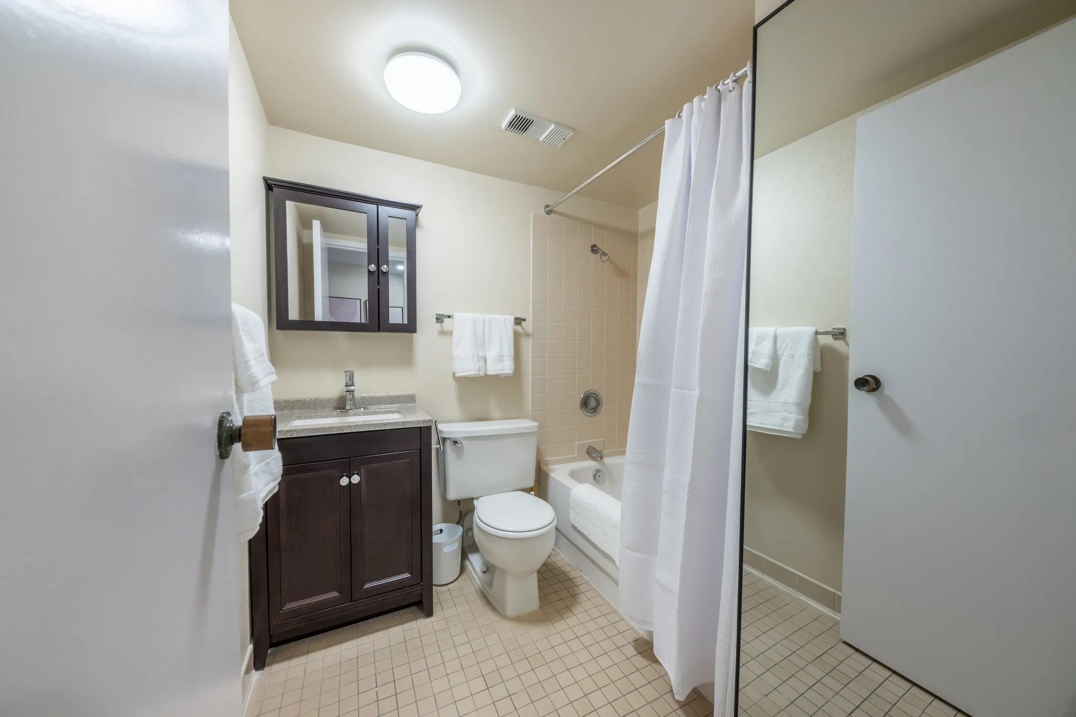 Bathroom - Reno Regency - Reno, NV