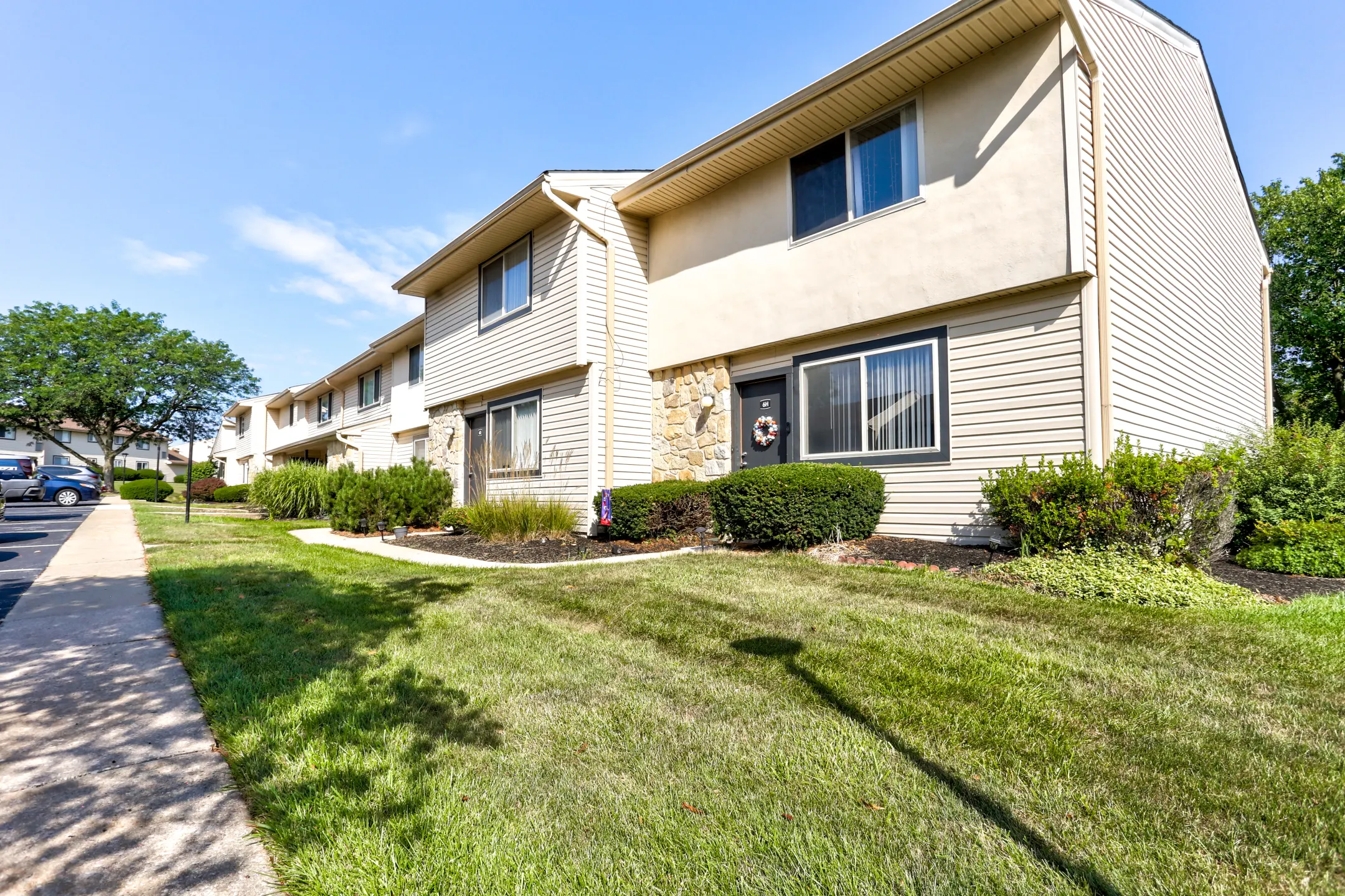 Rolling Hills Apartments 1701 Taxville Rd York, PA Apartments for