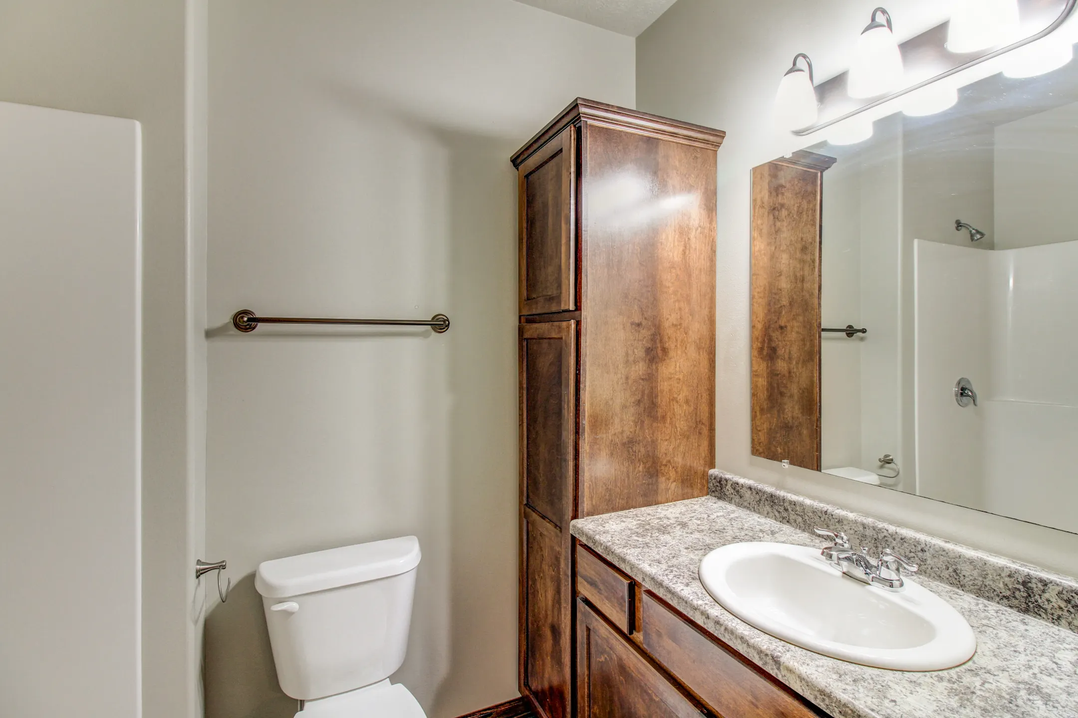 Bison Trail Twin Homes Apartments Sioux Falls, SD 57108