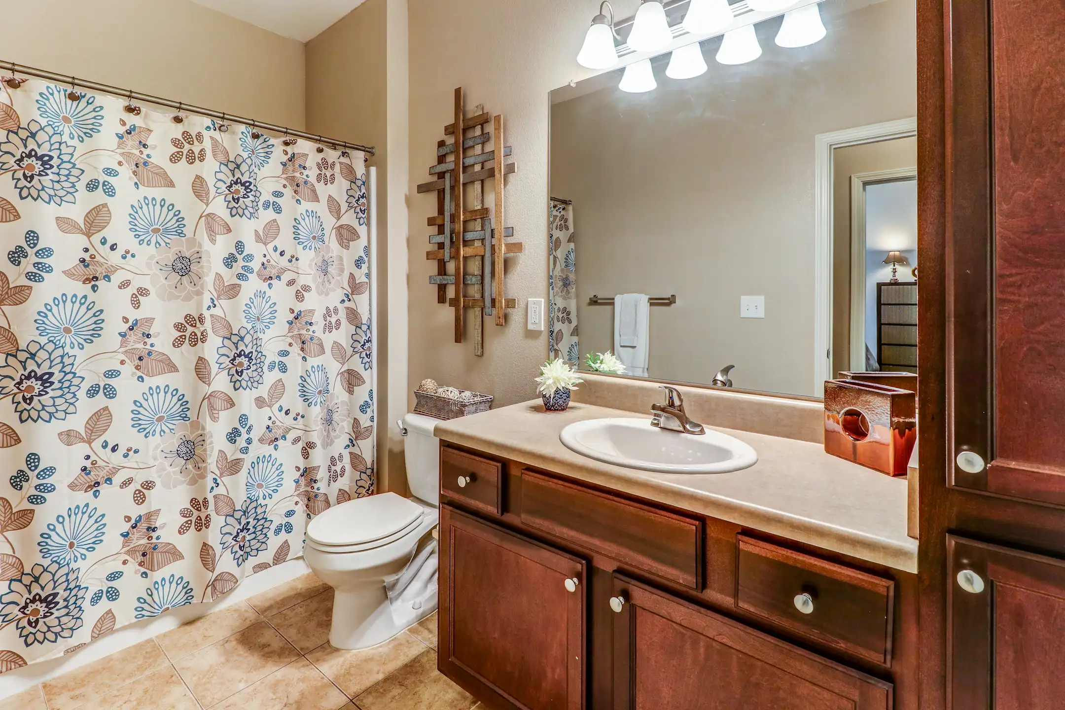 Vintage Creekwood Park 245 Creekwood Cove Lane Lenoir City, TN