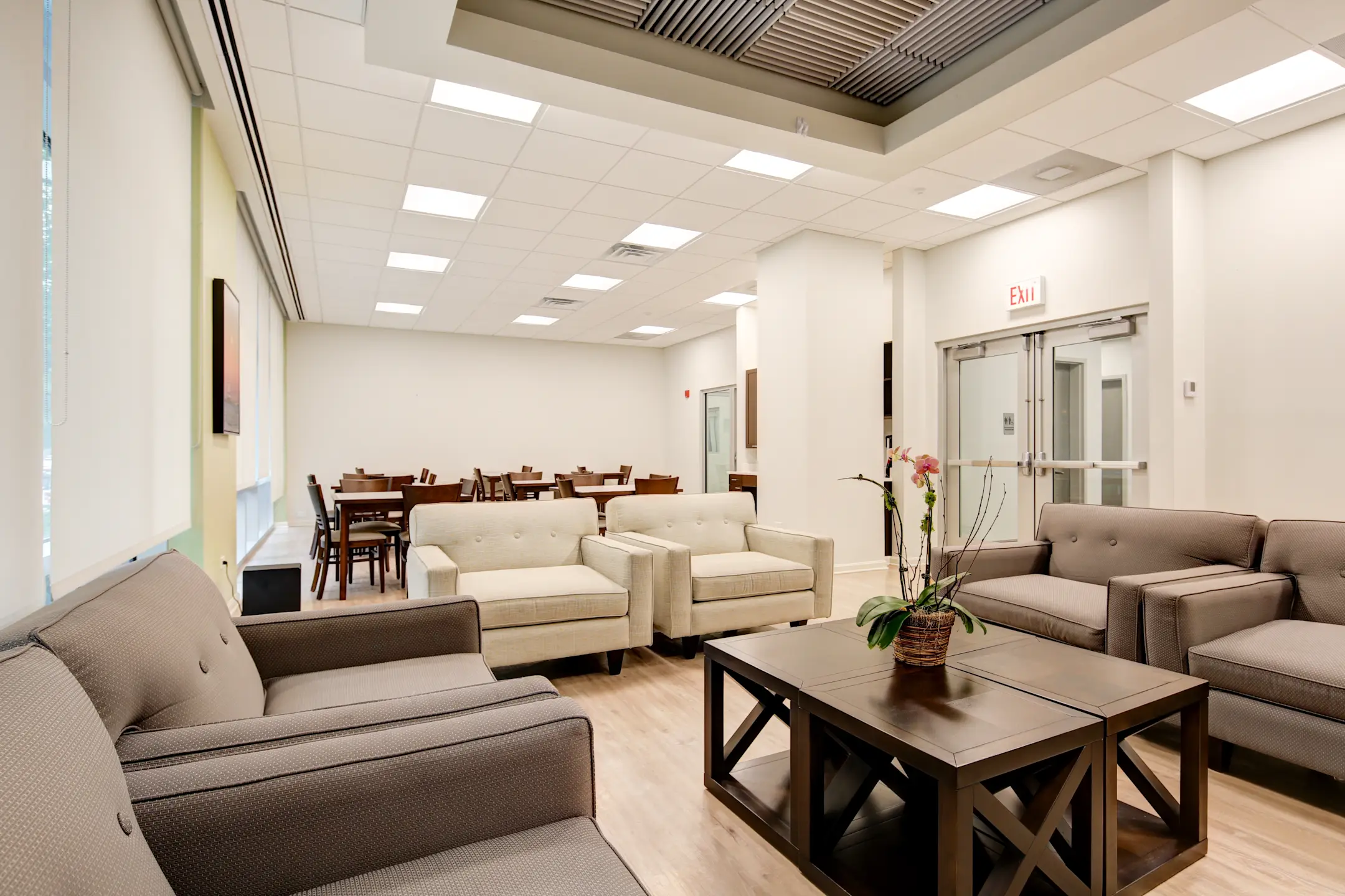 Belmont Tower Apartments Apartments Chicago, IL 60657