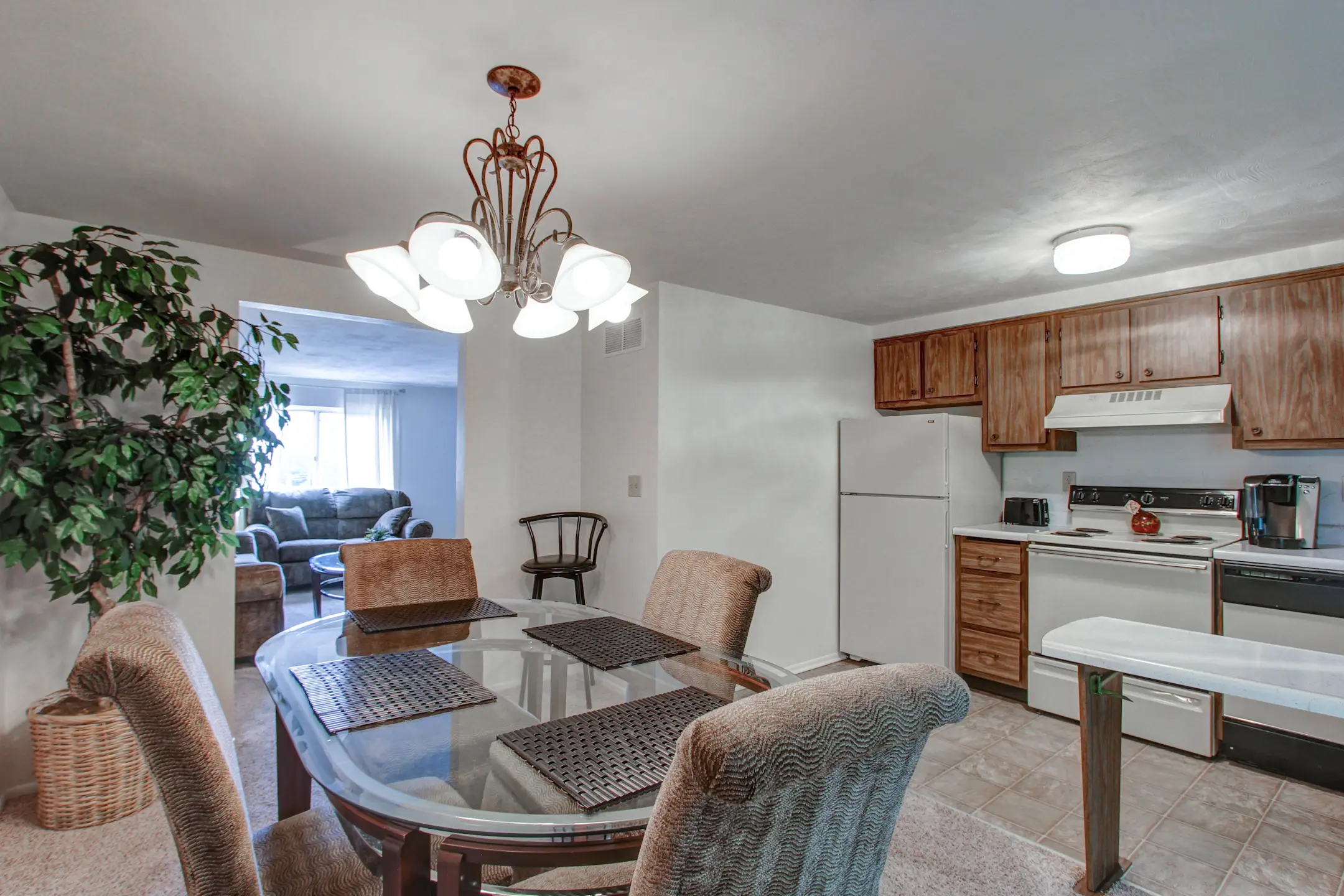 Dining Room - Walnut Ridge Townhomes - Irwin, PA