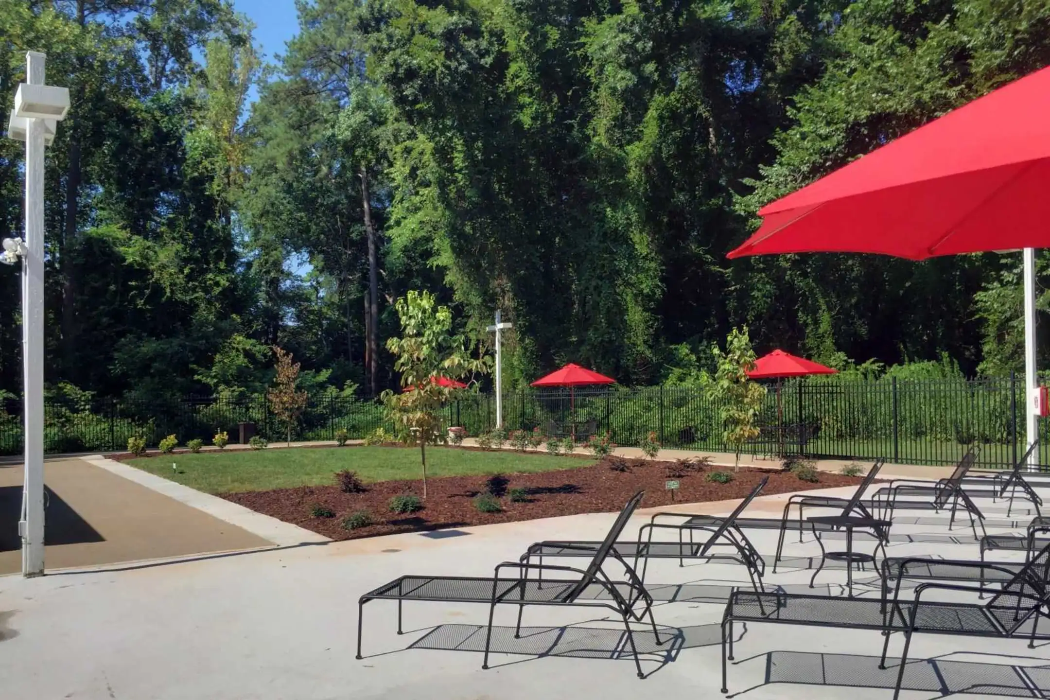 Courtyard - Chatham Forest Apartments & Townhomes - Cary, NC