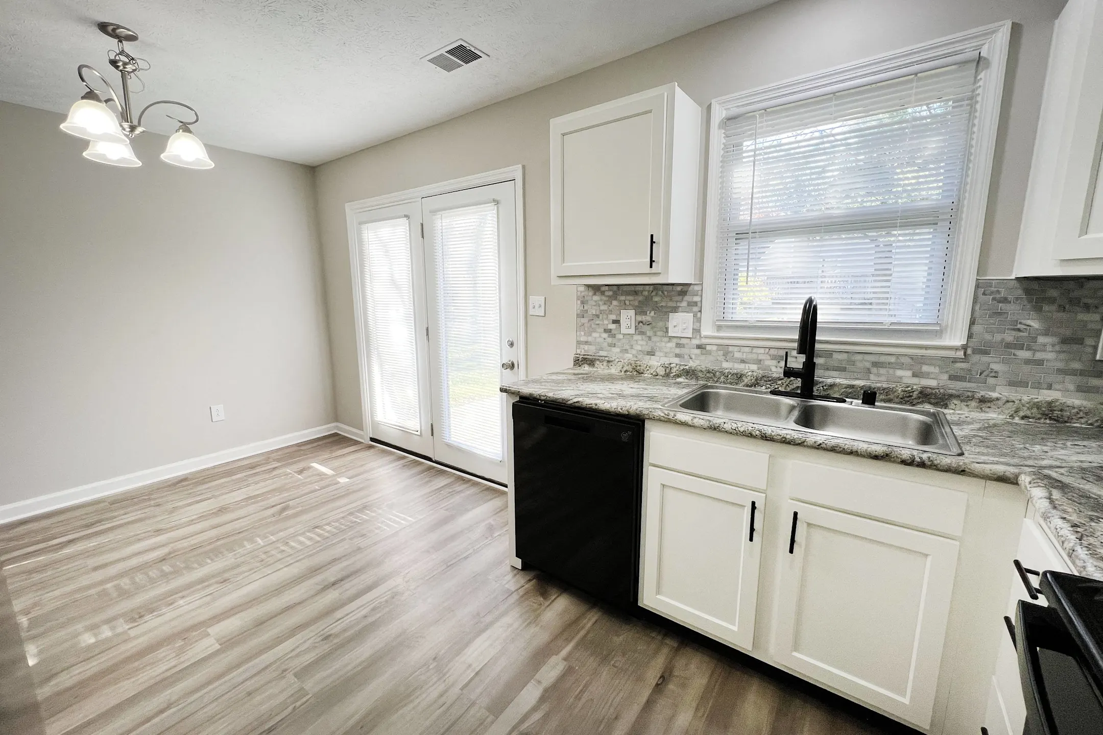 Hartland Place Apartments 3824 C Kenesaw Dr Lexington, KY