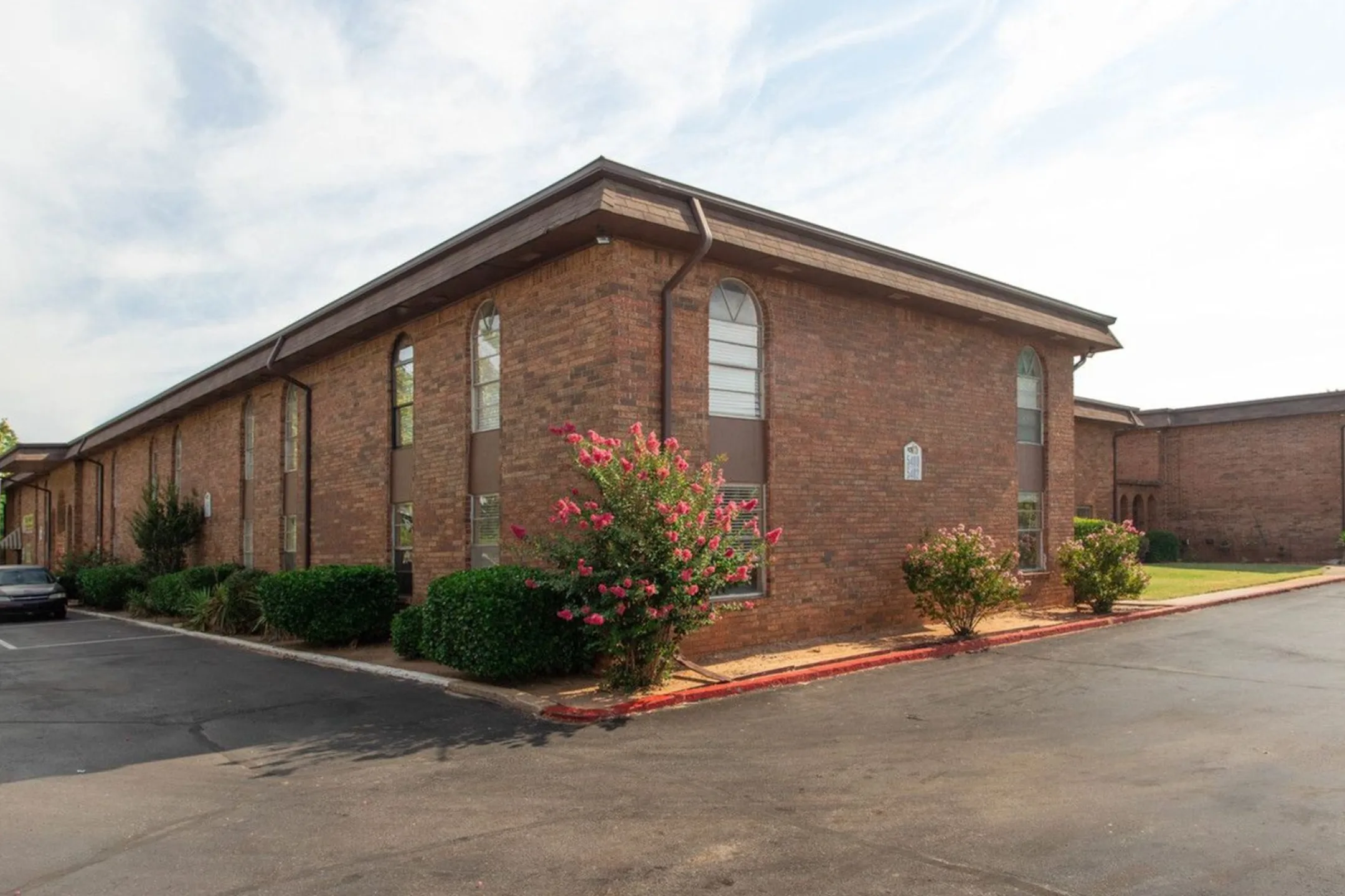 Vines at Meridian 5418 N Meridian Ave Oklahoma City, OK Apartments