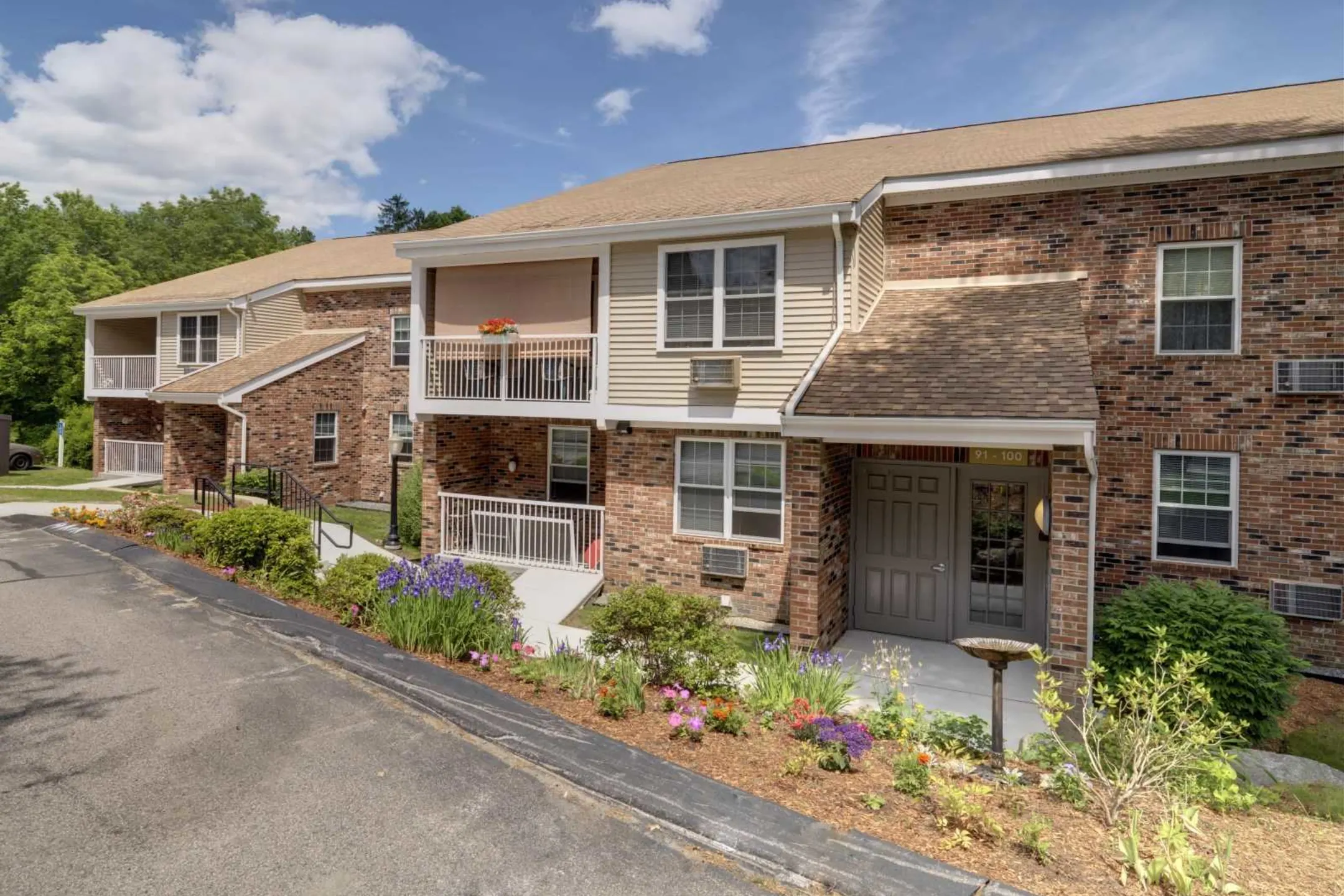 Summerhill Glen Apartments Maynard, MA 01754