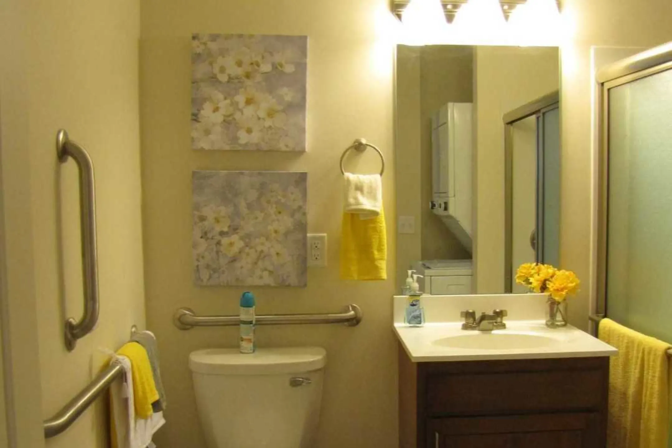 Bathroom - Lorain Pointe Senior Apartments - Lorain, OH