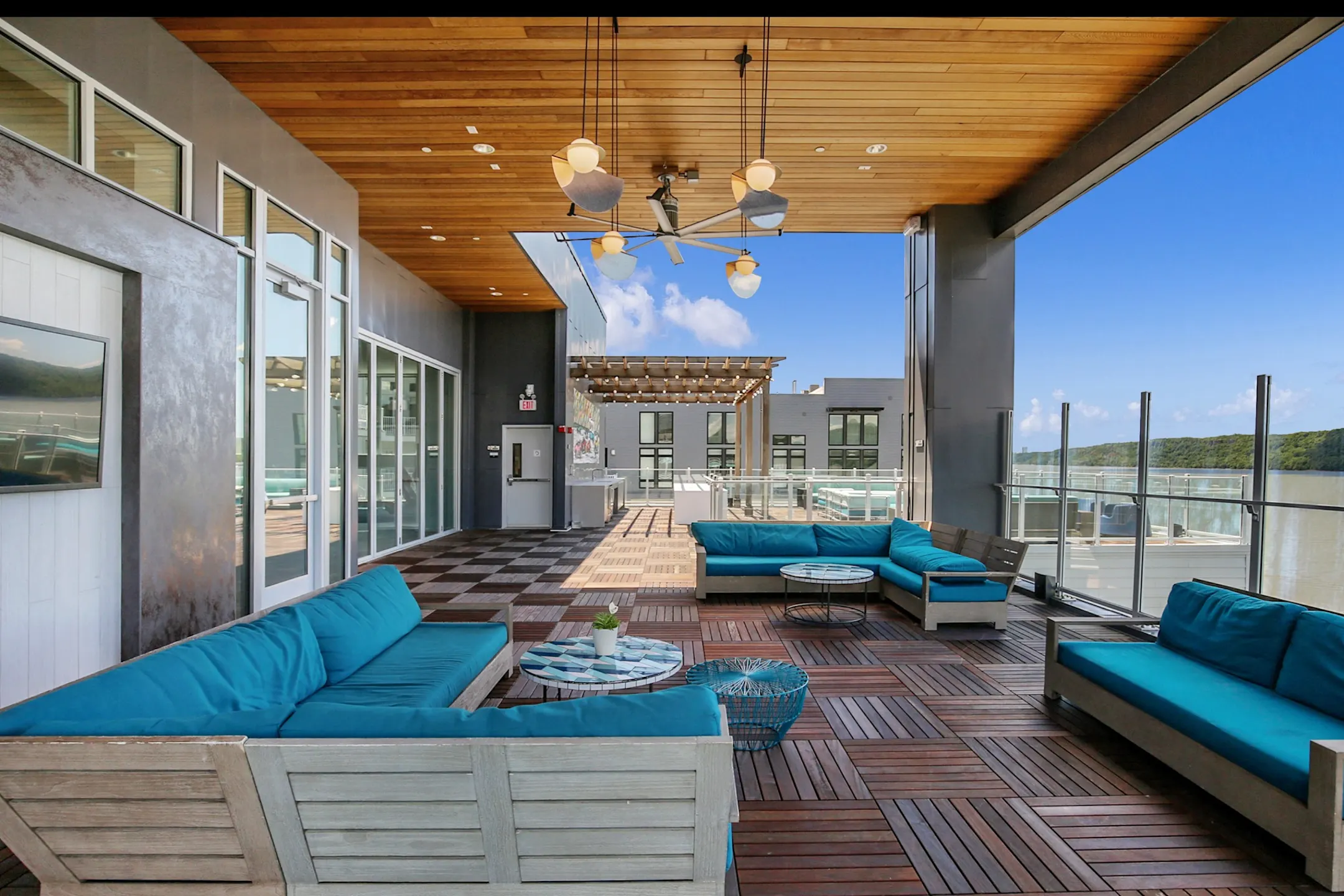 Living Room - Apex Hudson Riverfront - Yonkers, NY